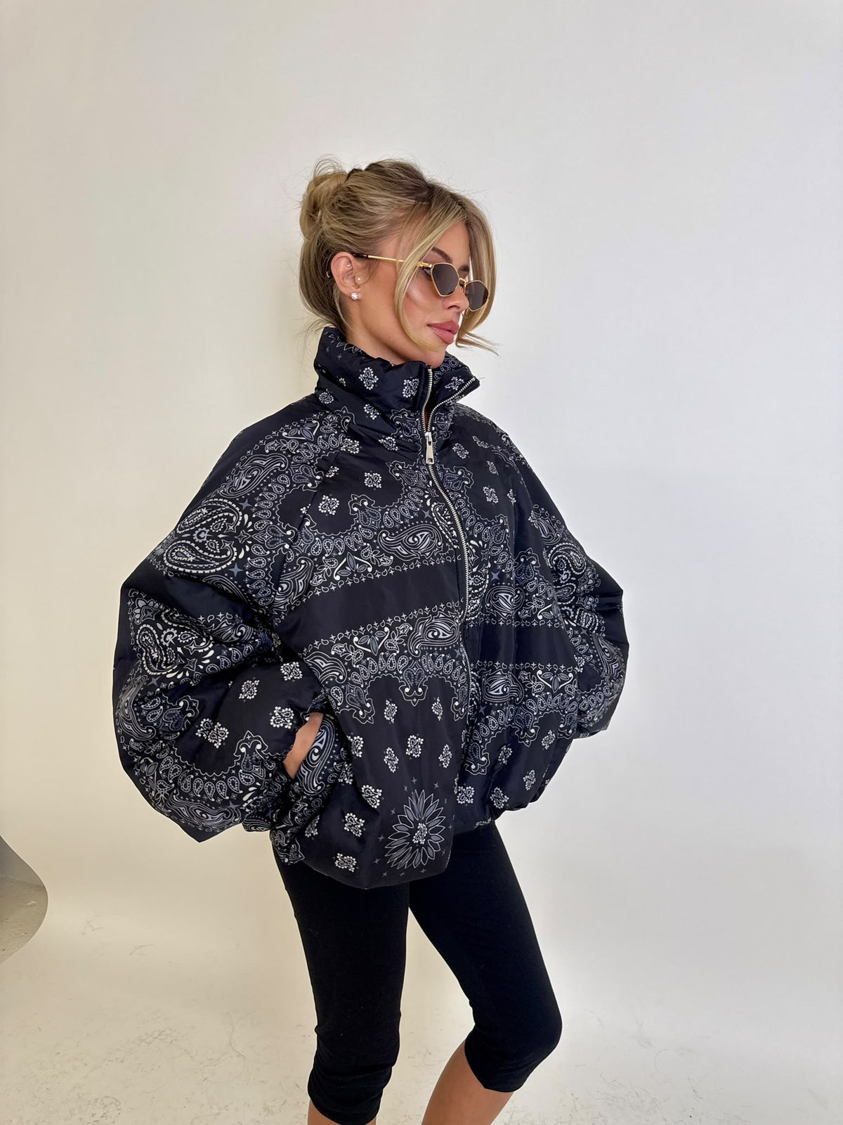 Bandana puffa jacket - black