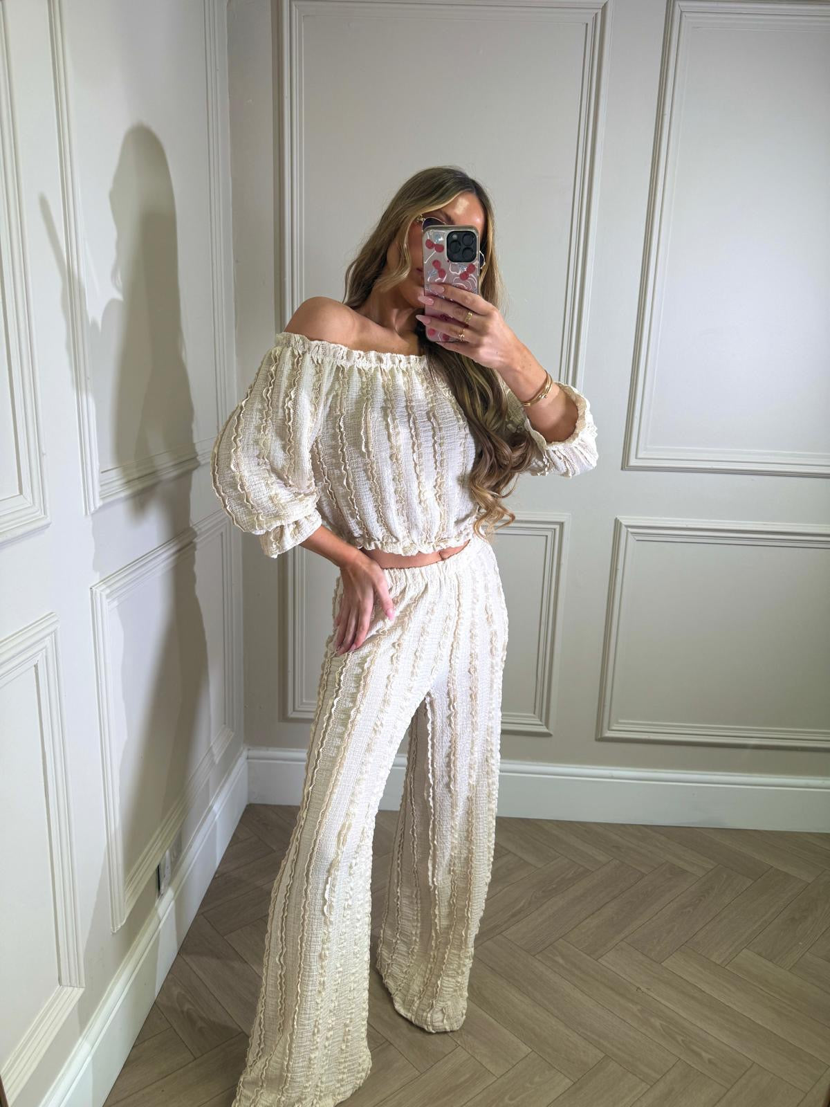 Crinkle off shoulder set - cream