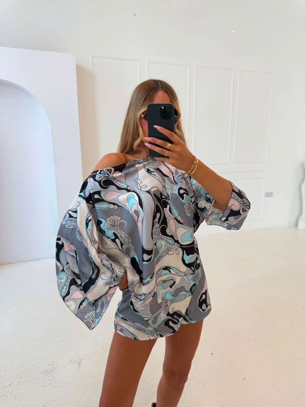 Cape print top co-ord - black