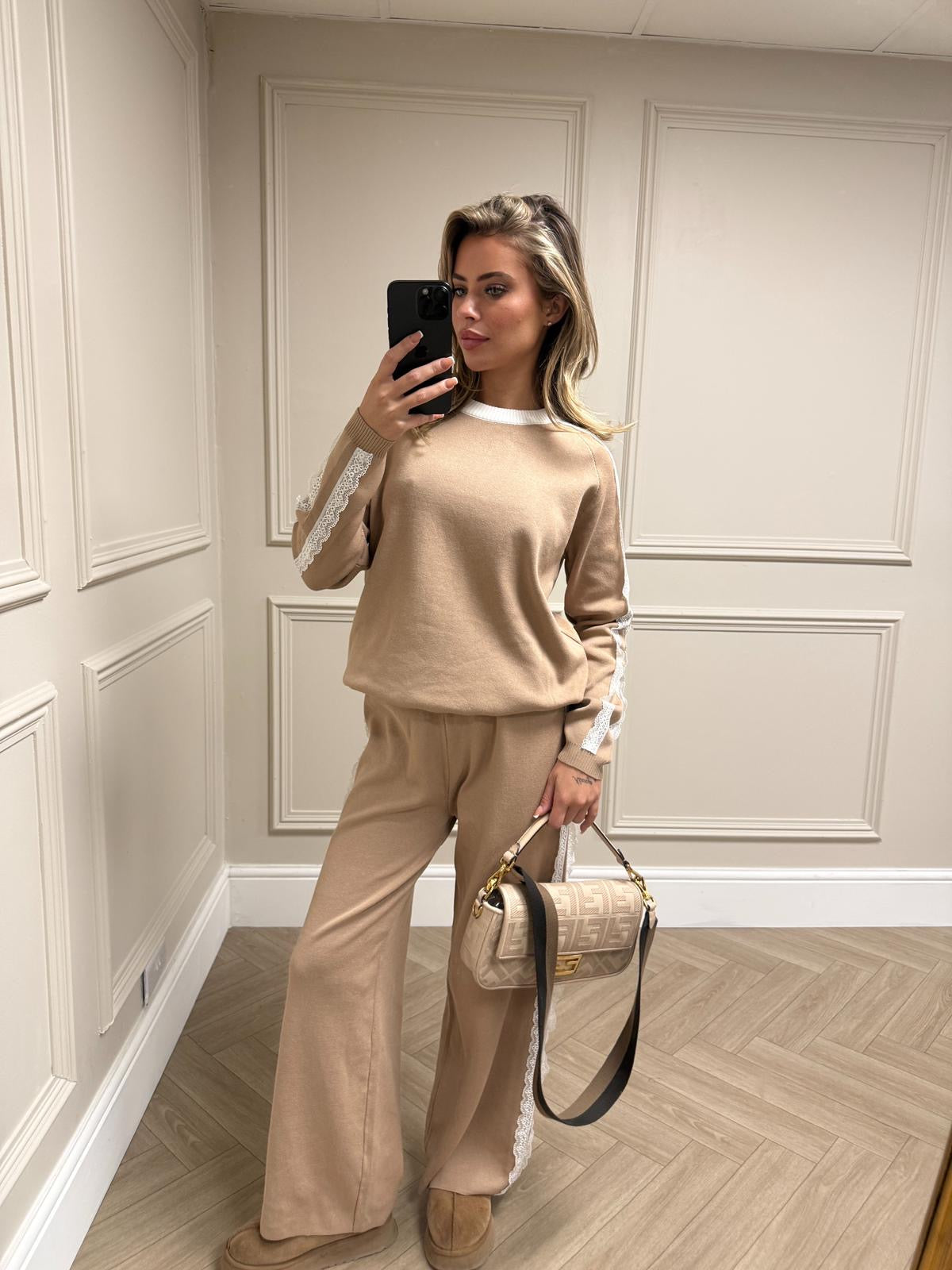 Lace trim lounge set - beige