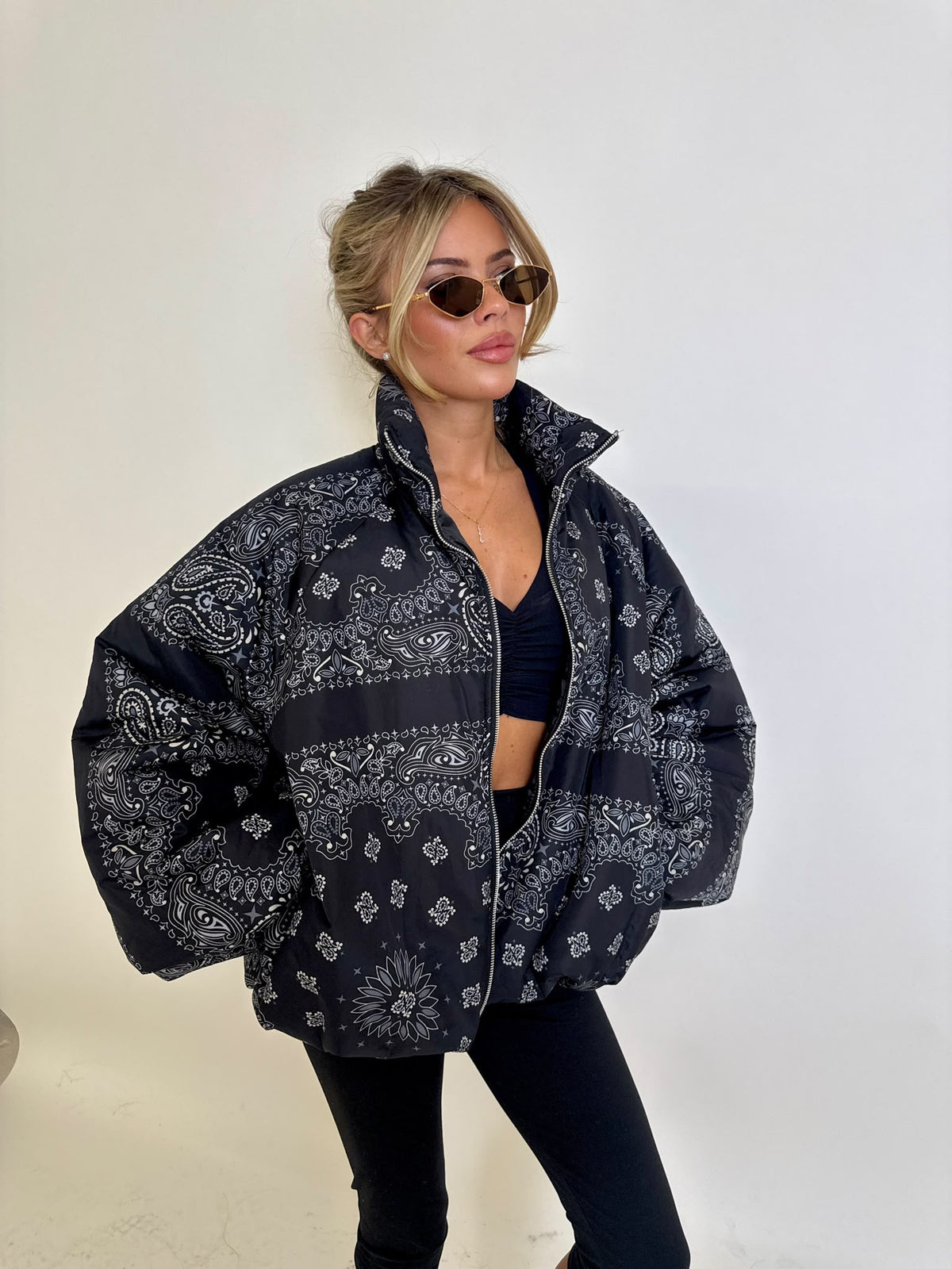 Bandana puffa jacket - black