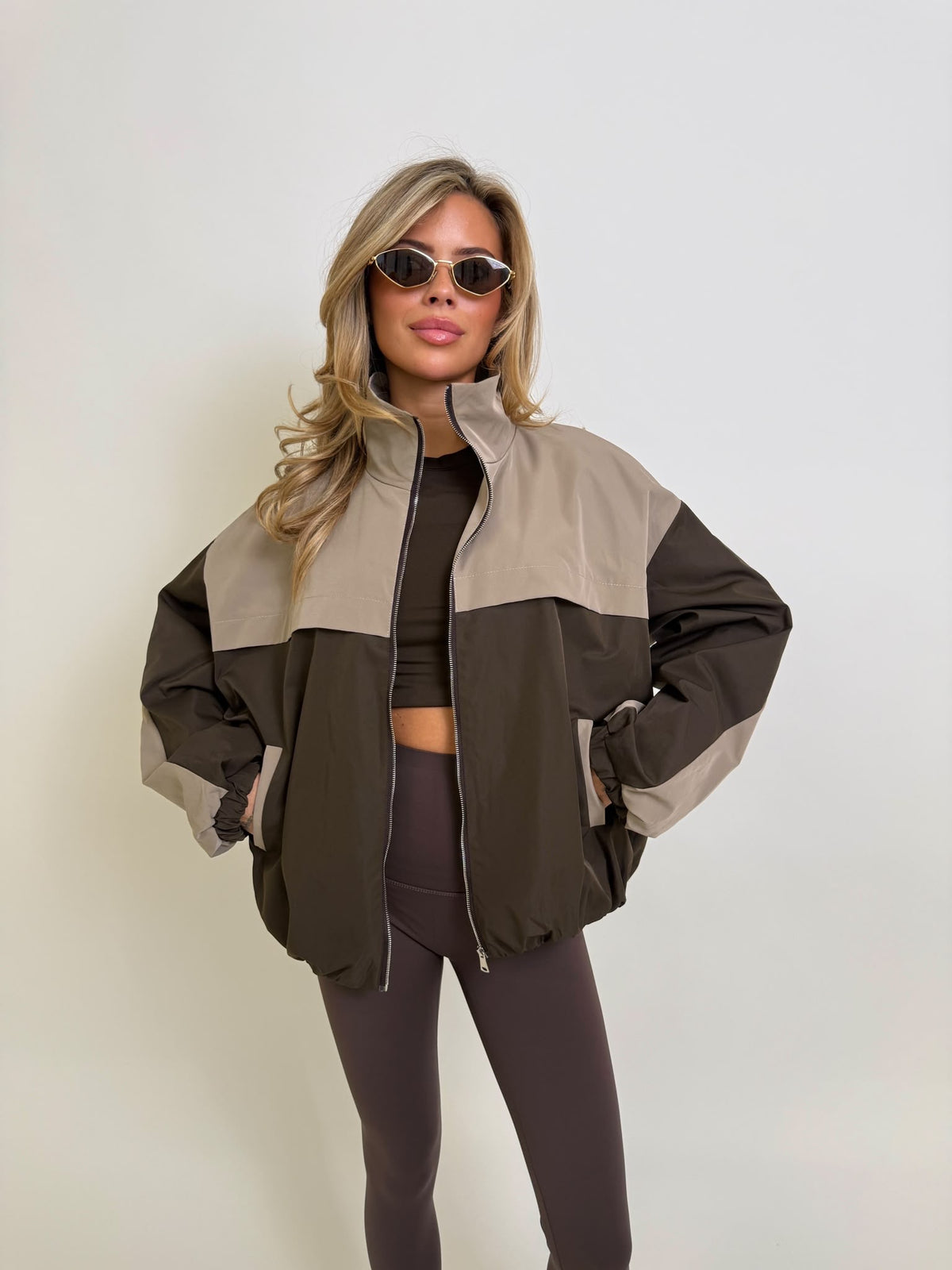 Full zip windbreaker - brown