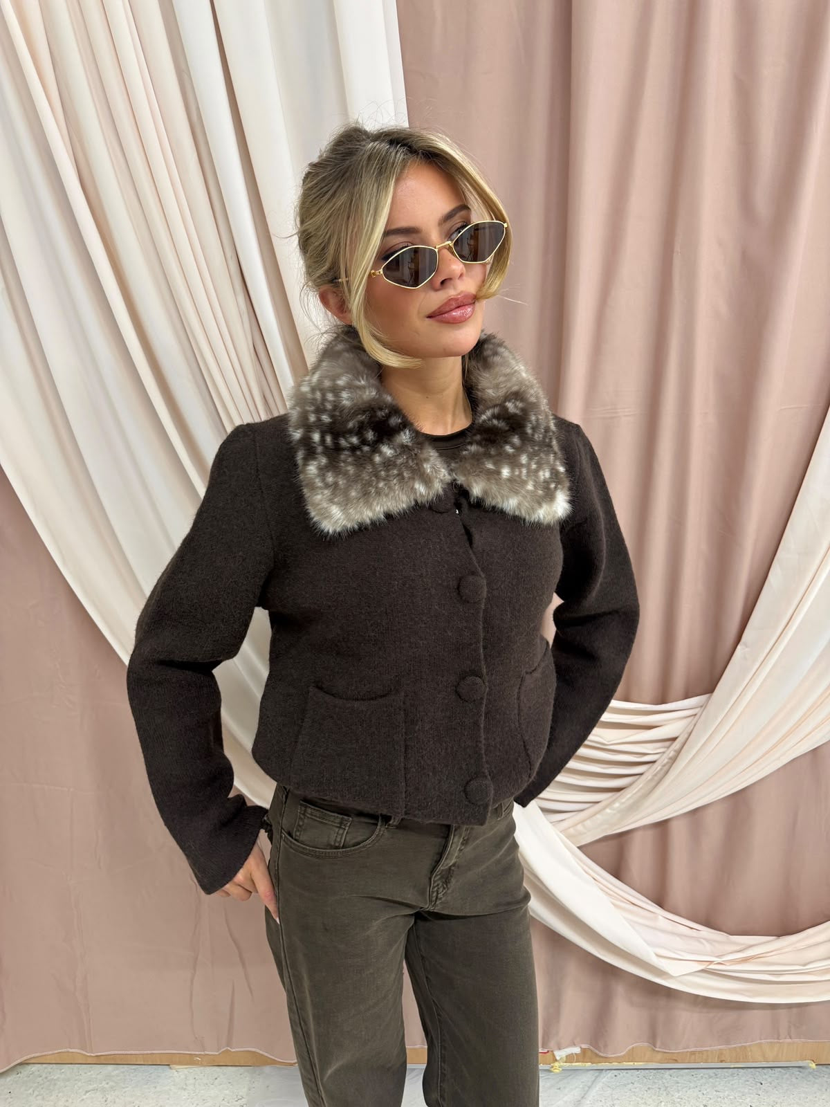Knitted jacket with Bambi collar - chocolate