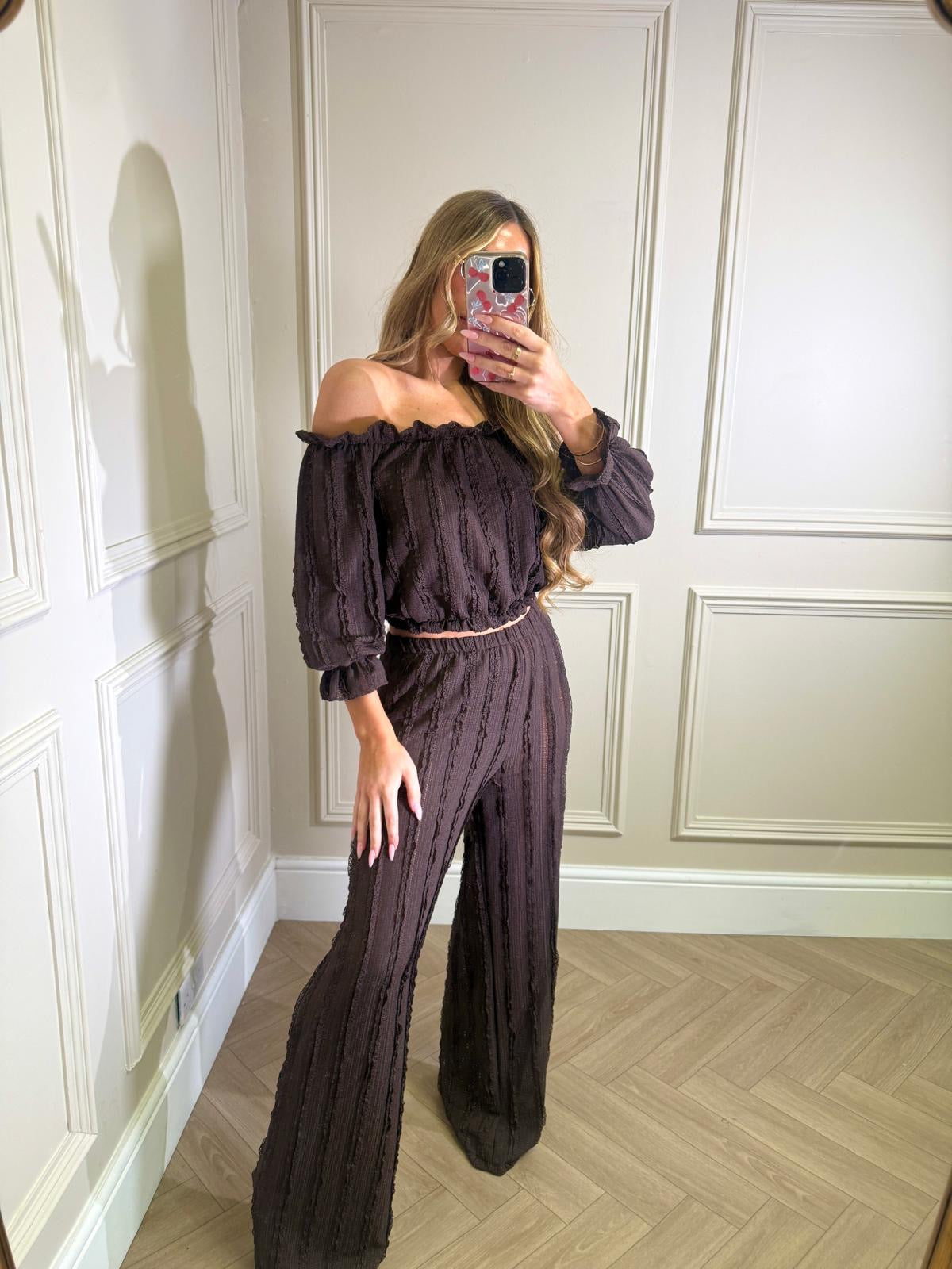 Crinkle off shoulder set - brown