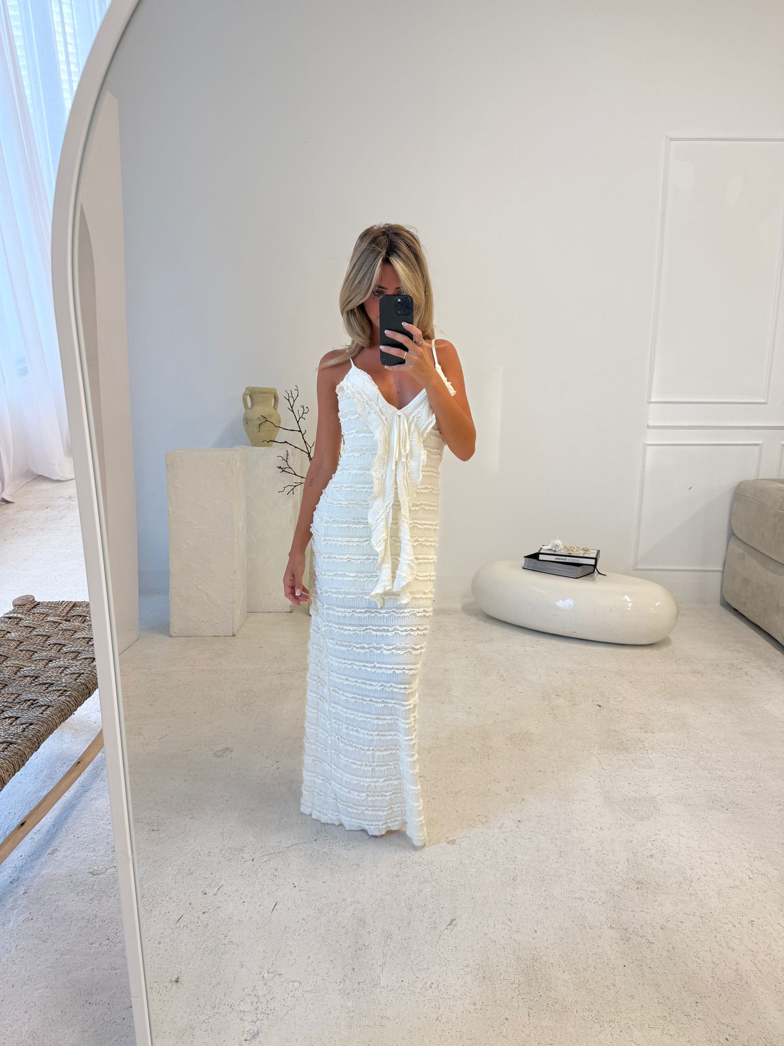 Ruffle maxi dress - white