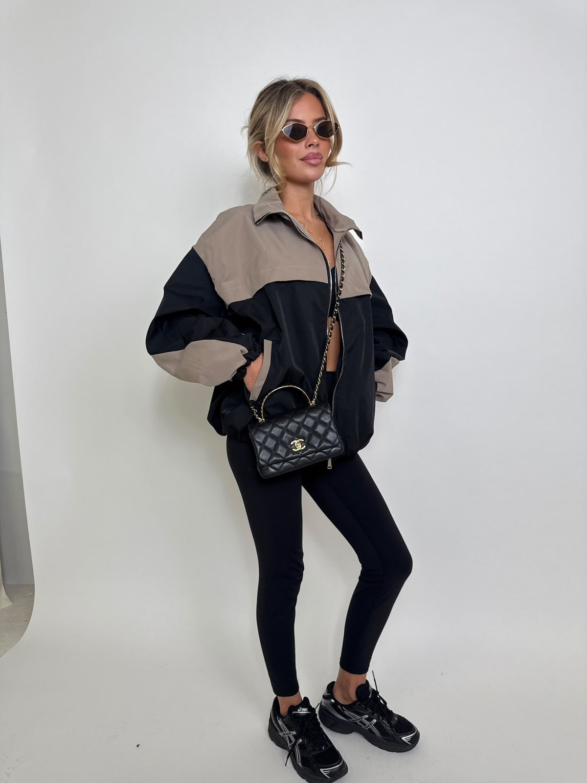 Full zip windbreaker - black