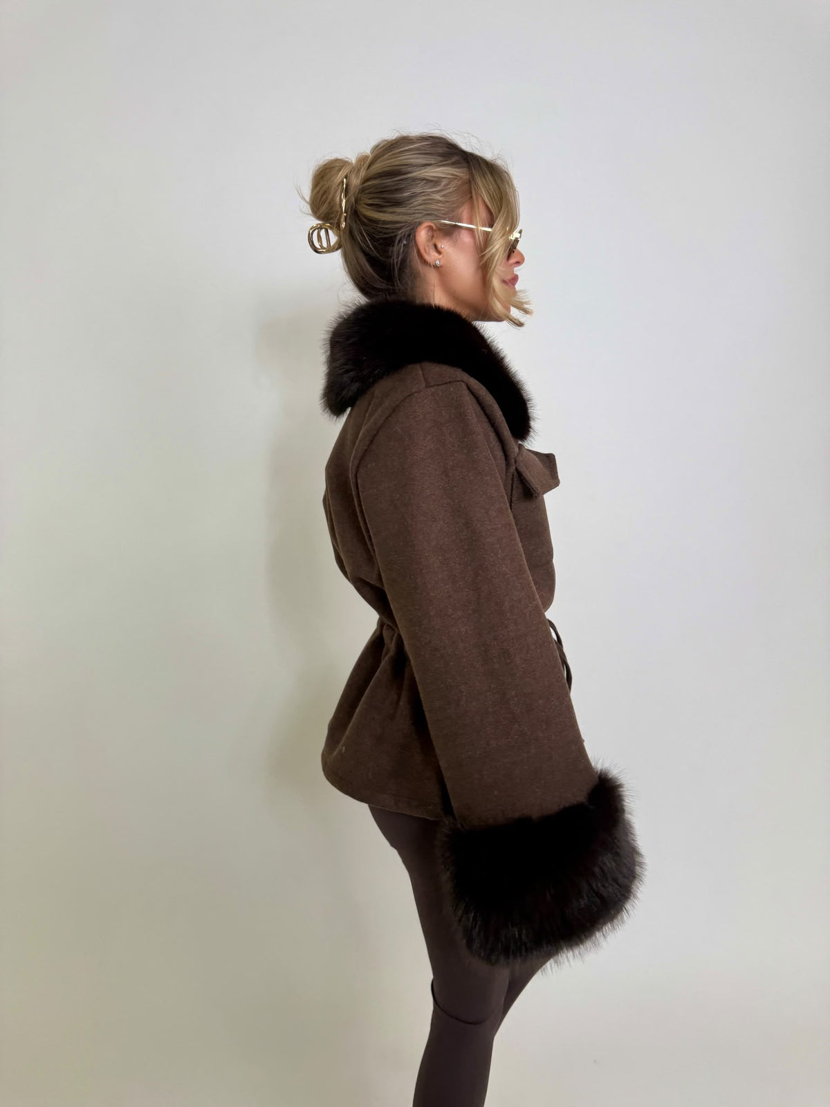 Pocket faux fur jacket - chocolate