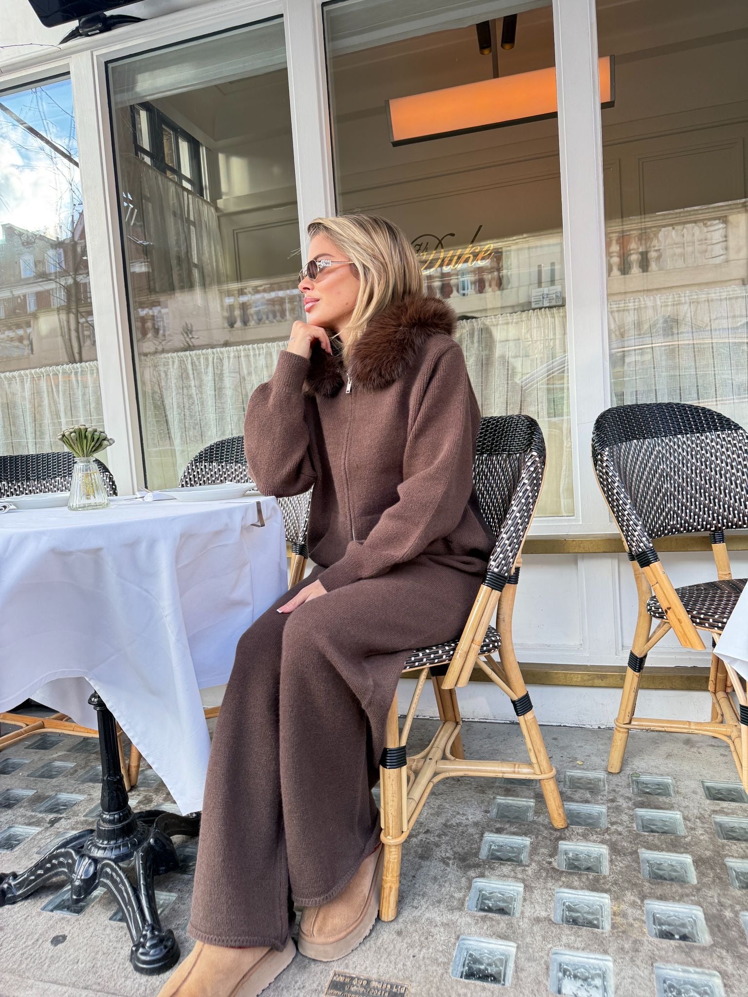 Luxury fur lounge set - brown