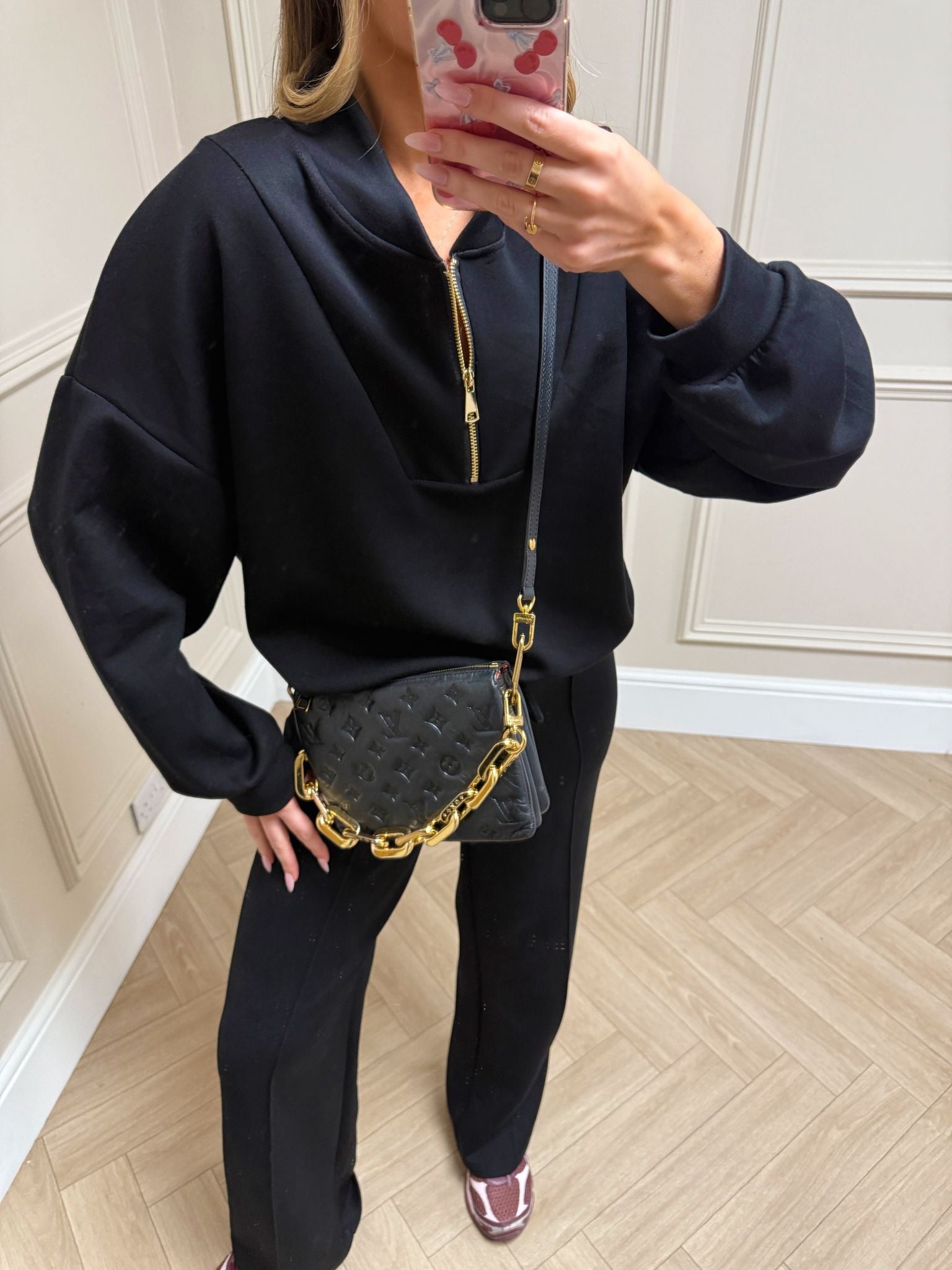 Gold zip lounge set - black
