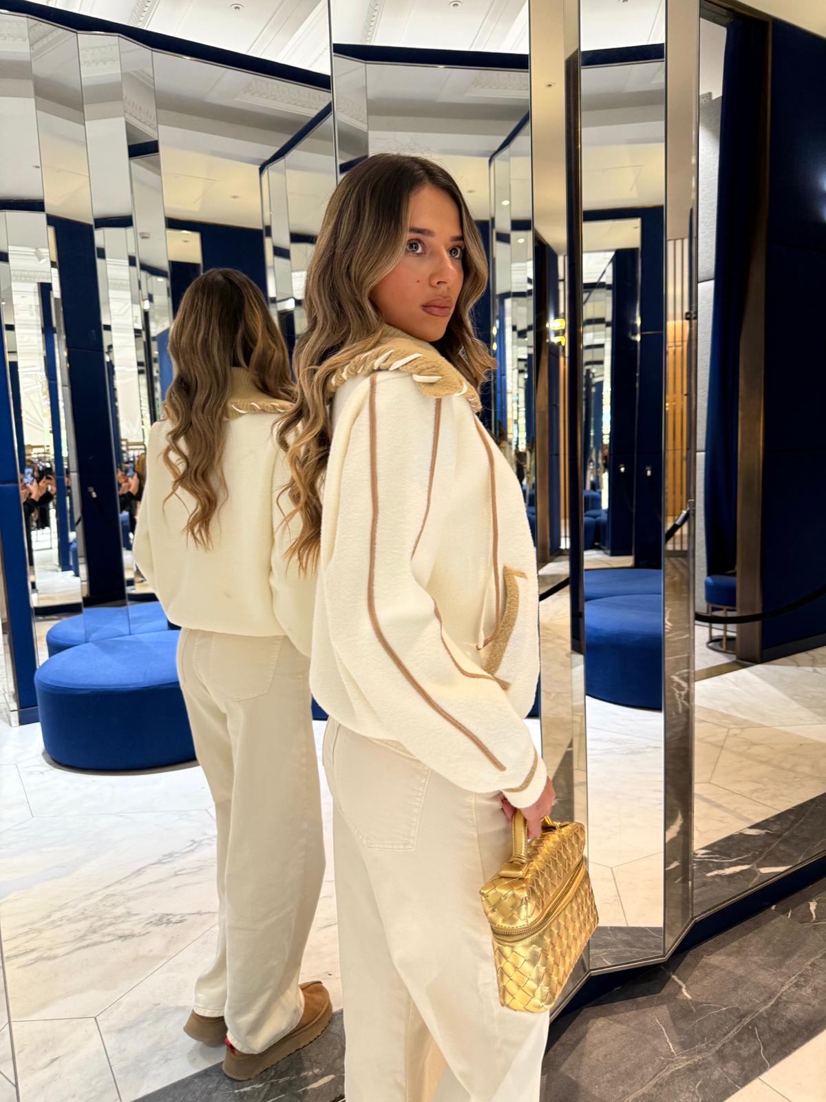 Knit hood jacket with beige