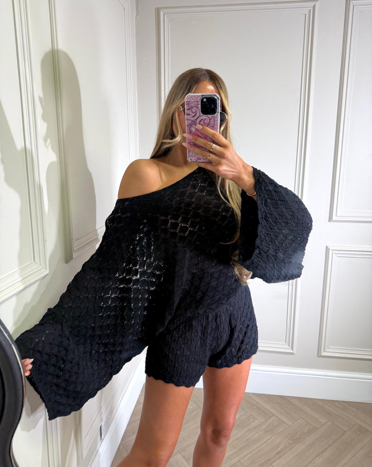 Off shoulder crochet co-ord - black