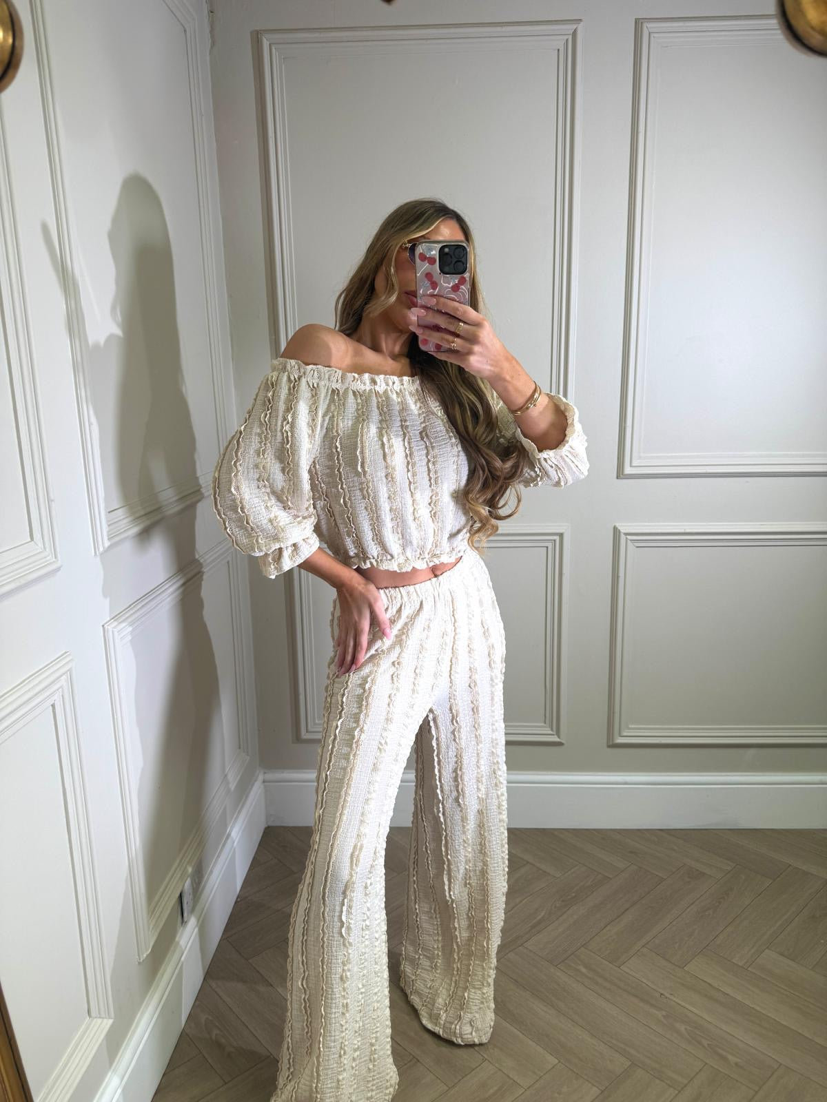 Crinkle off shoulder set - cream