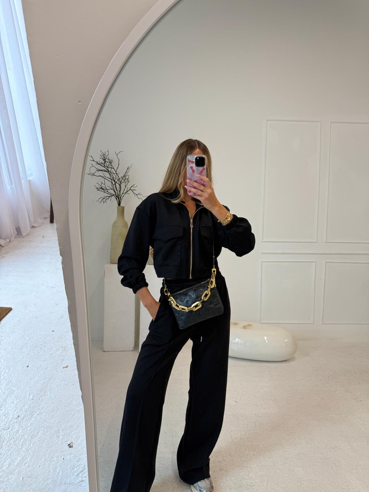 Gold zip pocket tracksuit - black