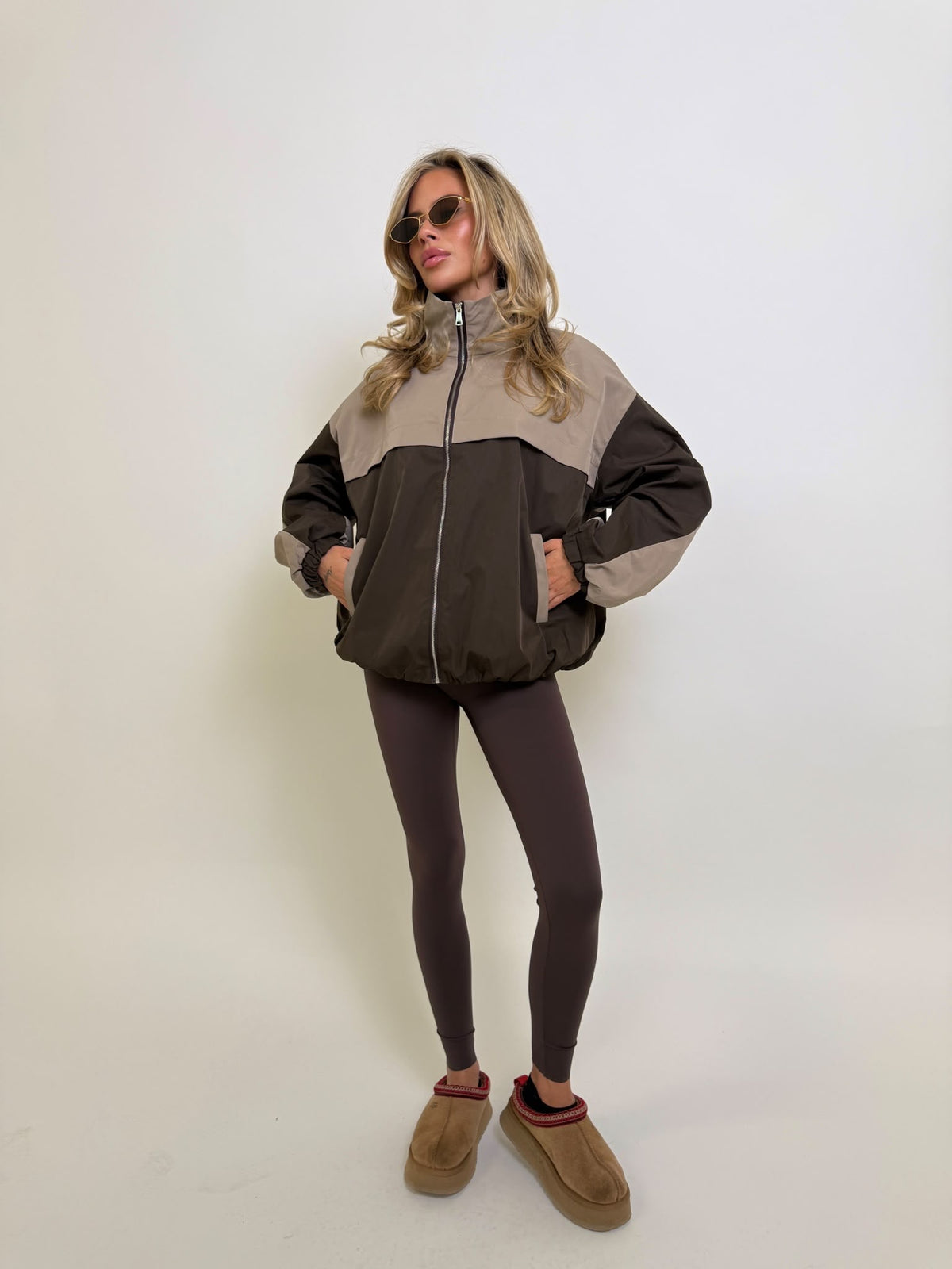 Full zip windbreaker - brown