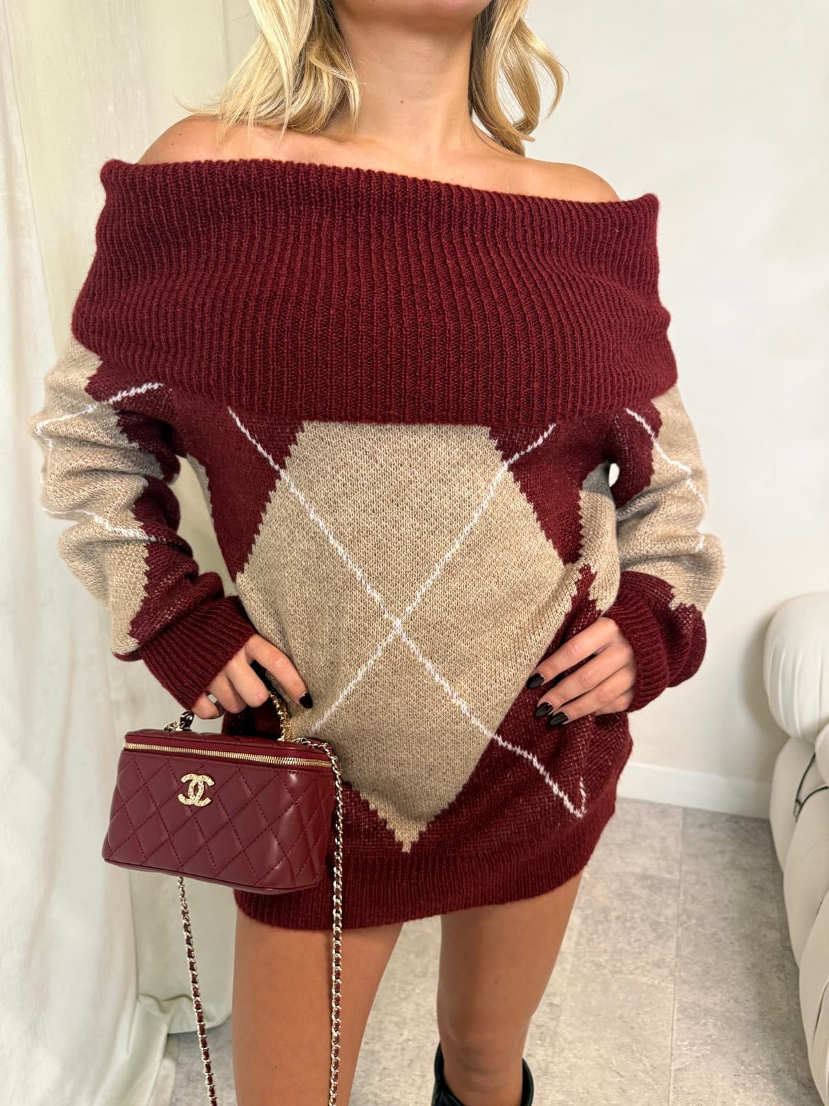 Off shoulder print jumper - wine