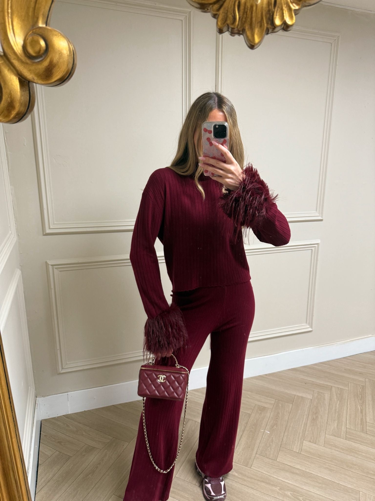 Fur cuff lounge set - wine