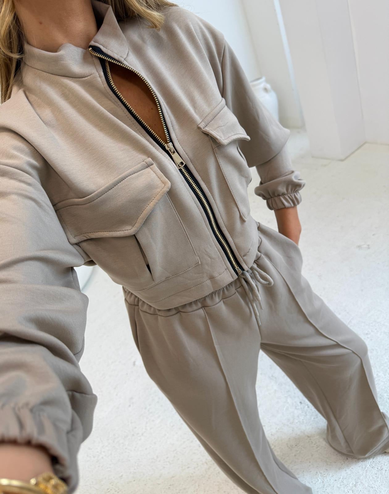 Gold zip pocket tracksuit - taupe