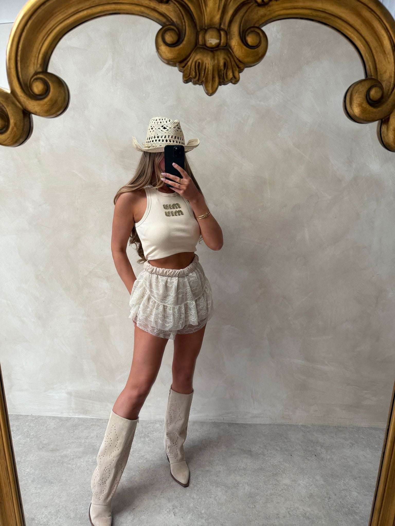 Lace shorts - Beige