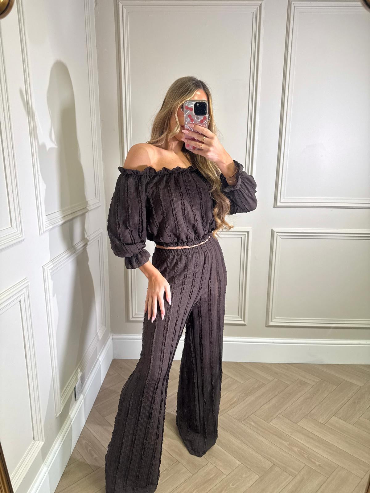 Crinkle off shoulder set - brown