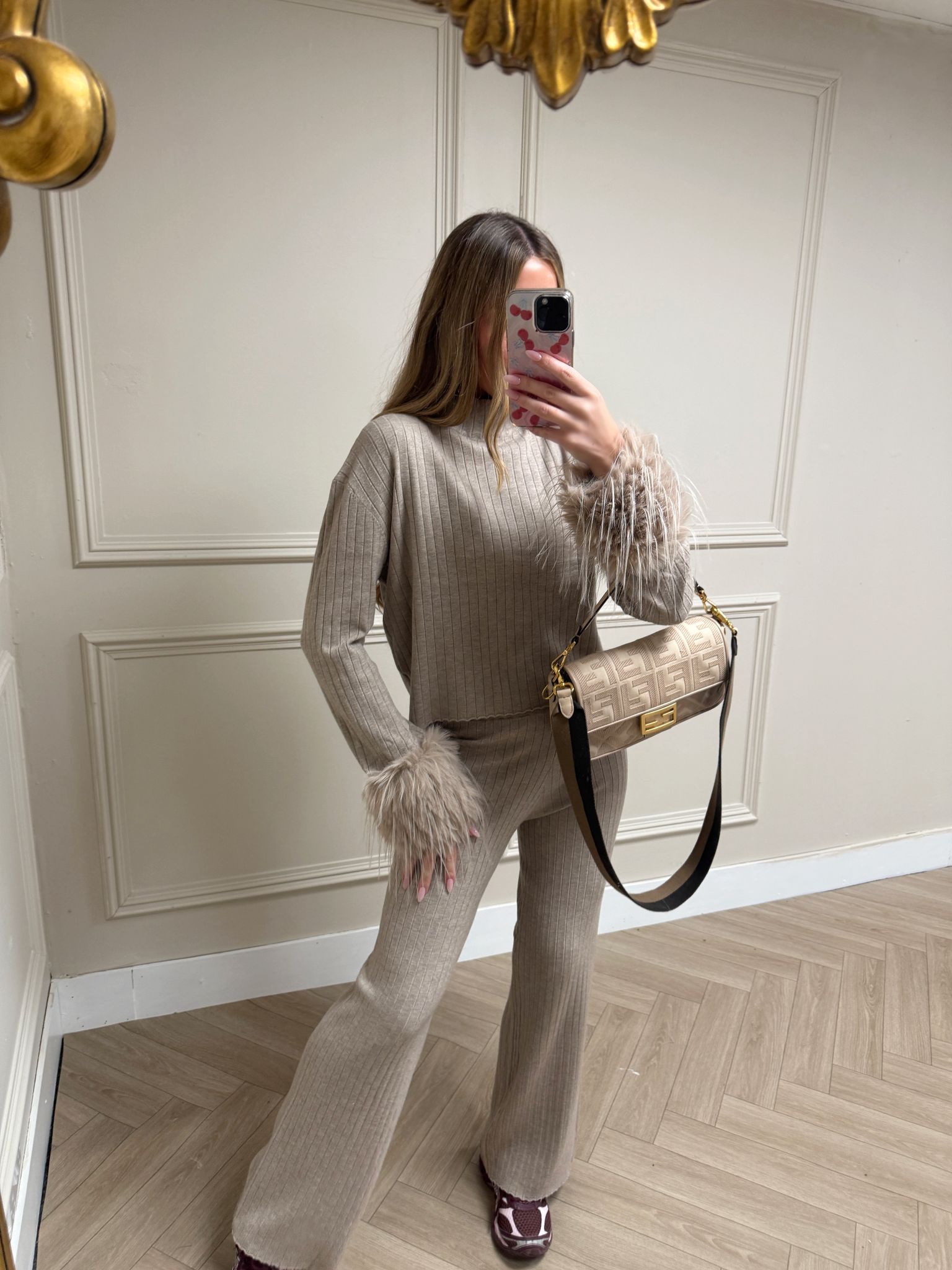 Fur cuff lounge set - taupe