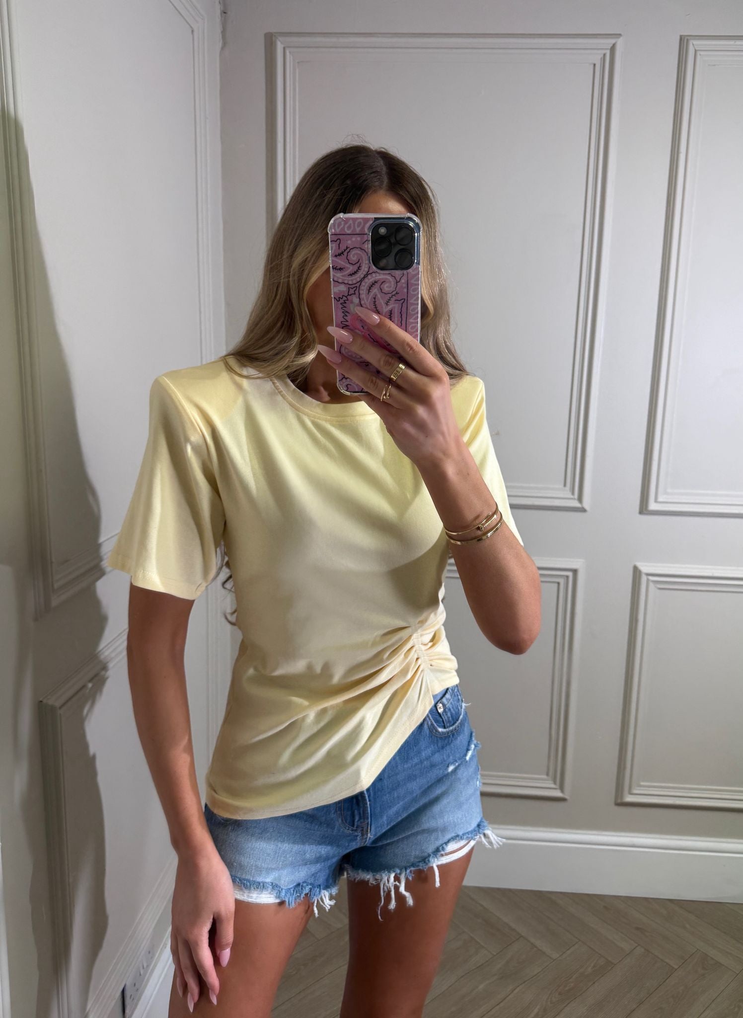 Shoulder pad ruched tee - yellow