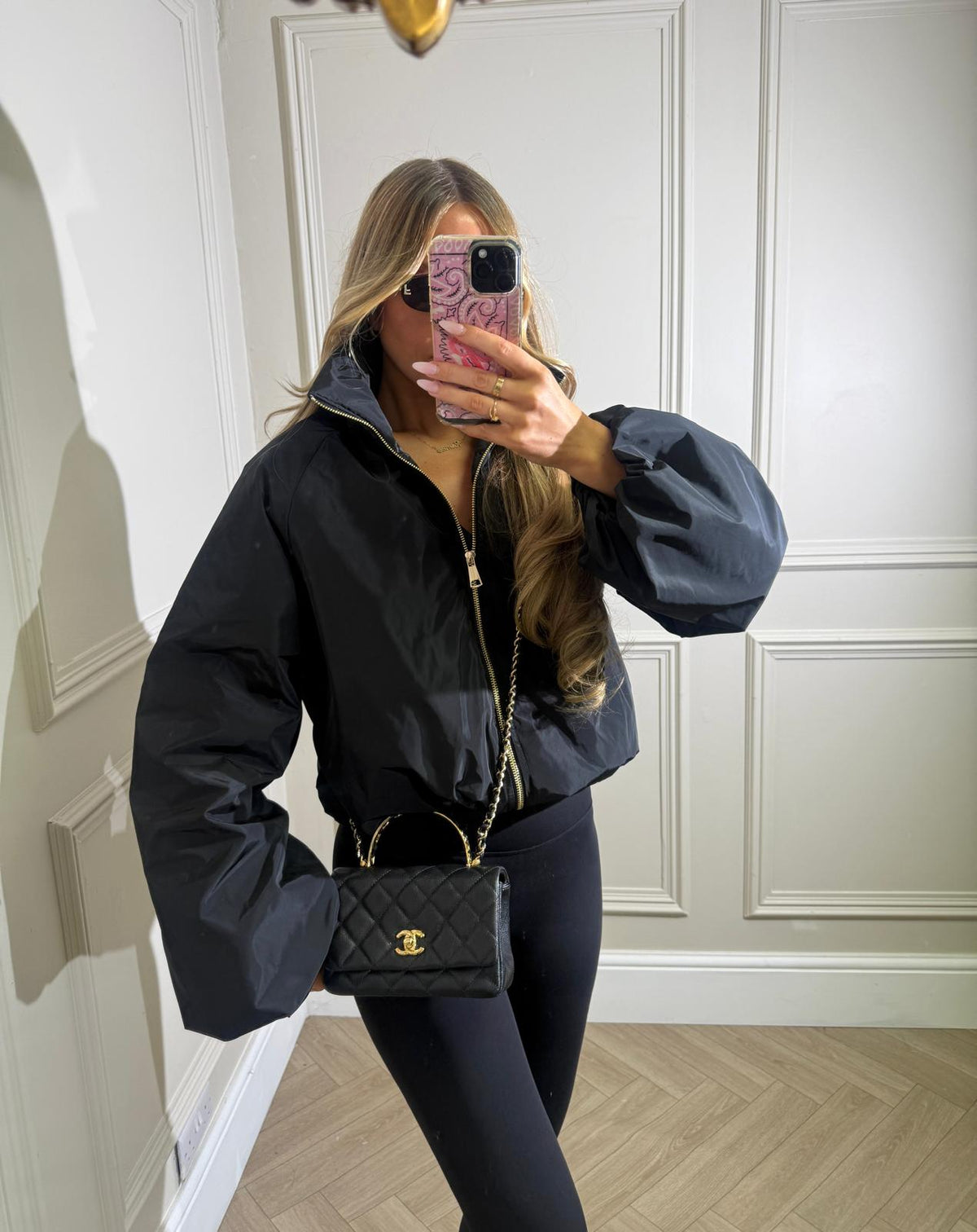 Gold zip jacket - black