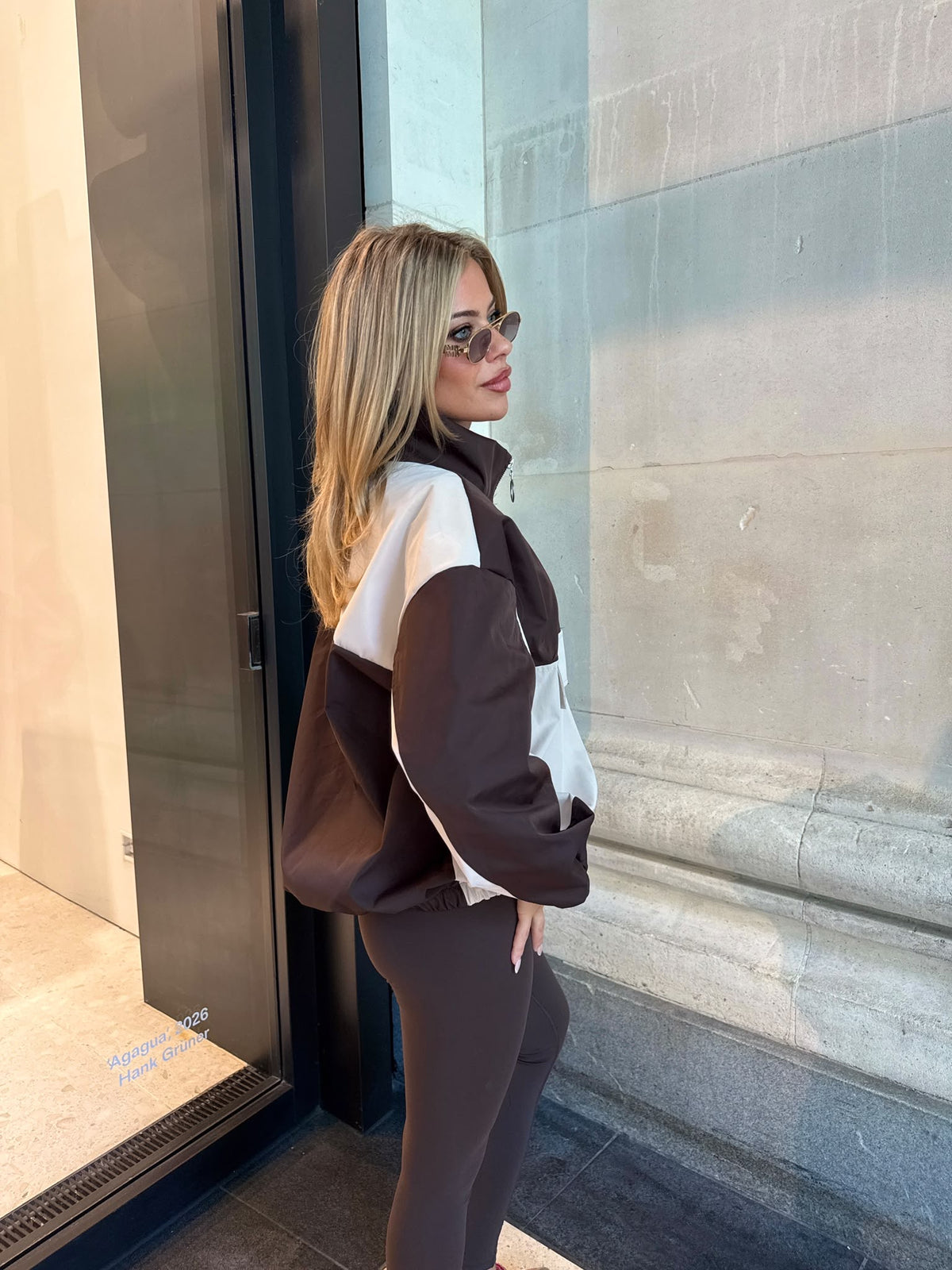 Quarter zip windbreaker - brown