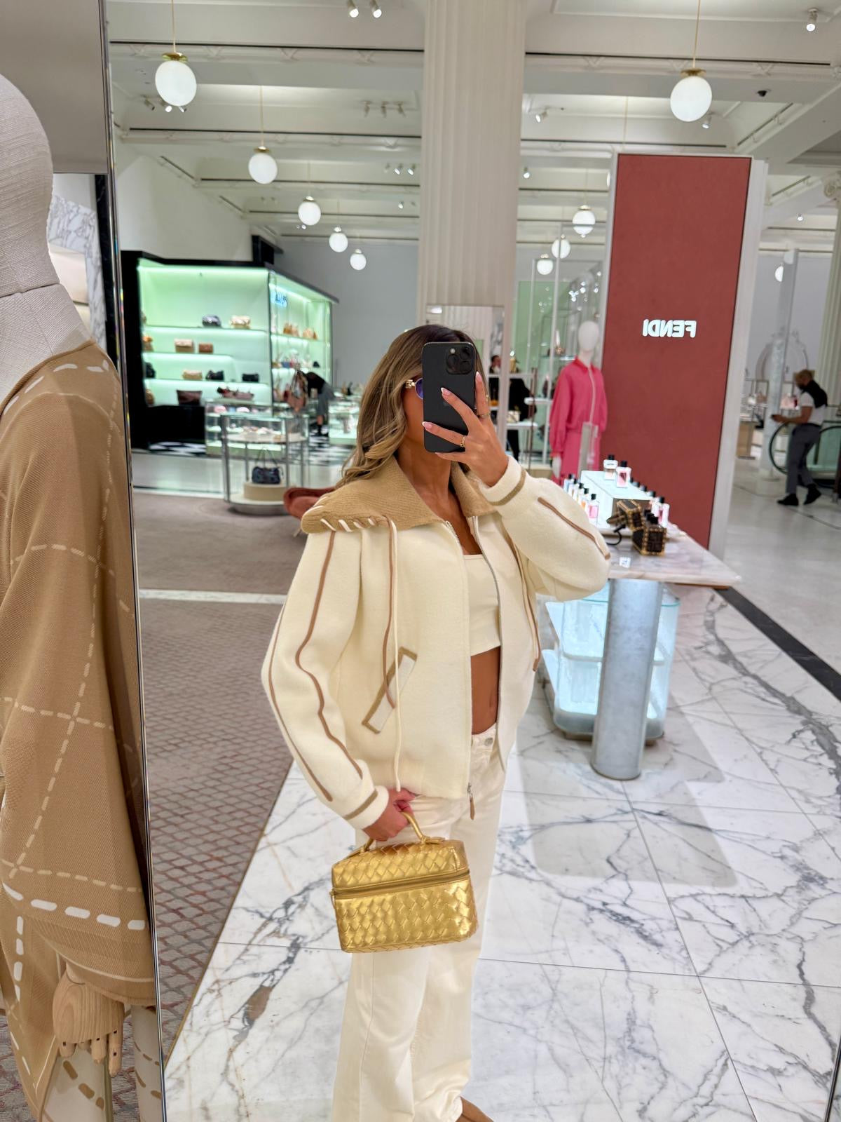 Knit hood jacket with beige