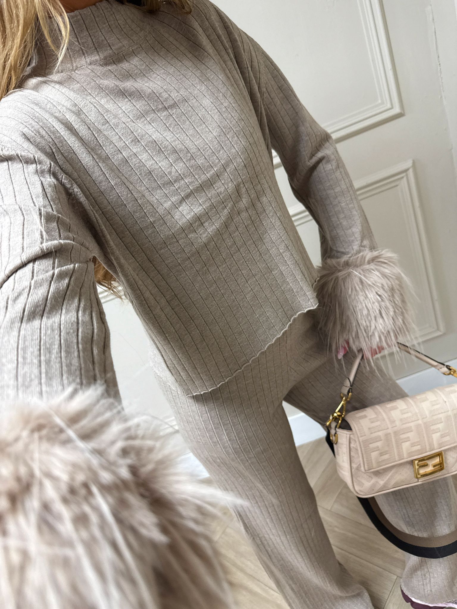 Fur cuff lounge set - taupe