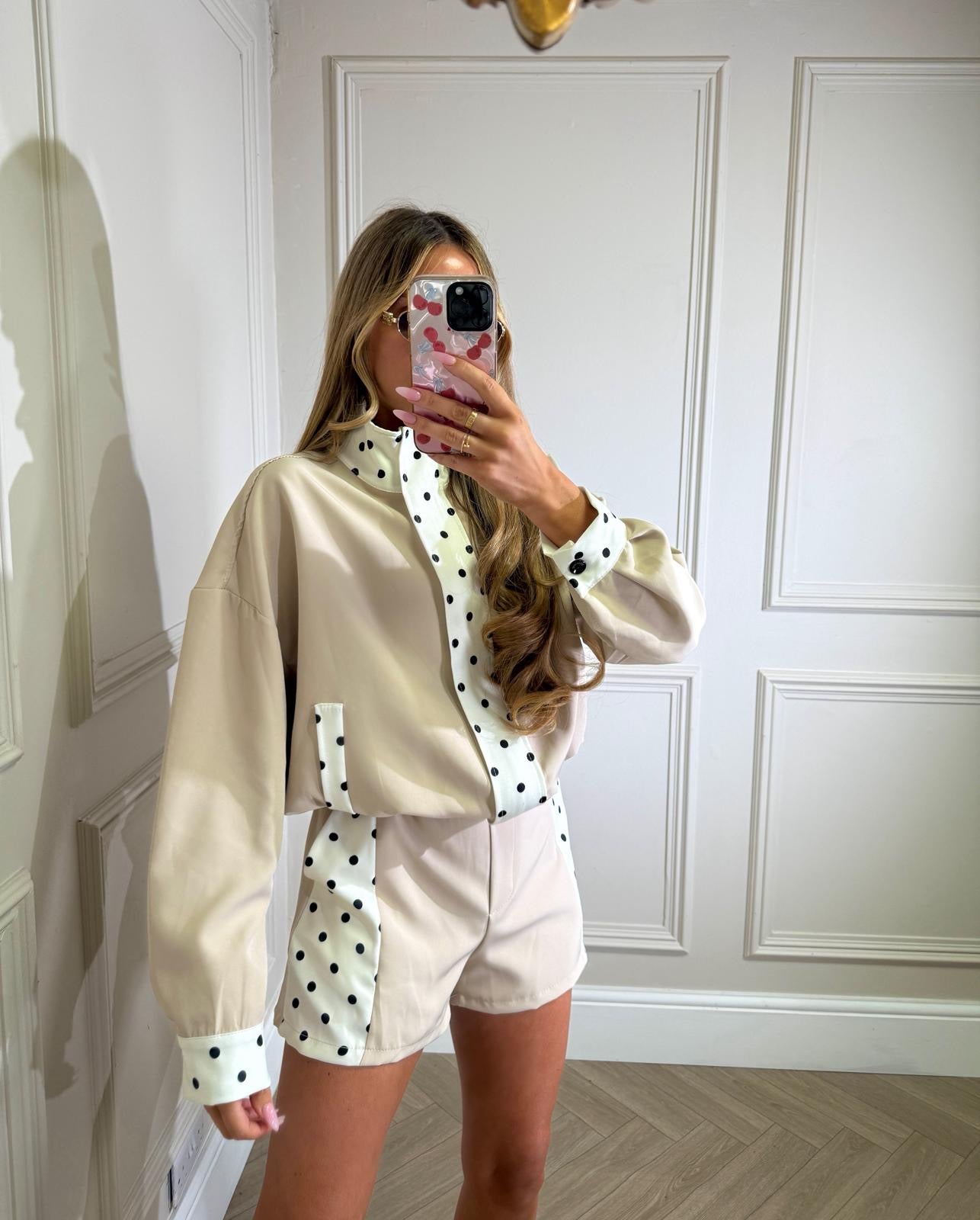 Short co-ord with dots - beige