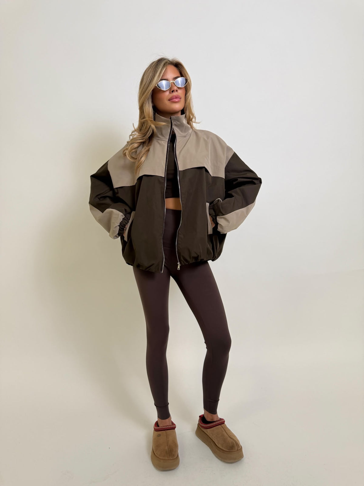 Full zip windbreaker - brown