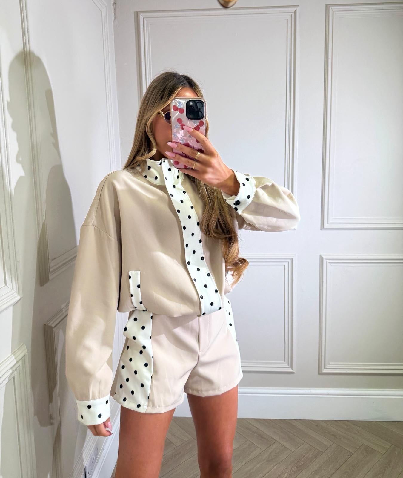 Short co-ord with dots - beige