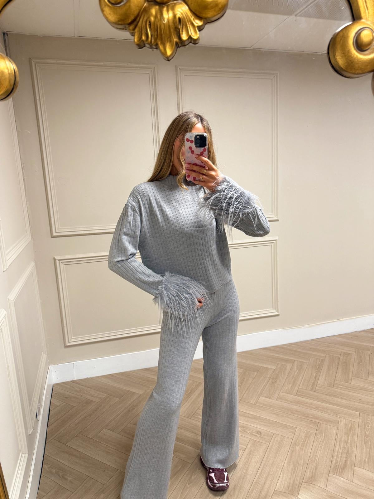 Fur cuff lounge set - Grey