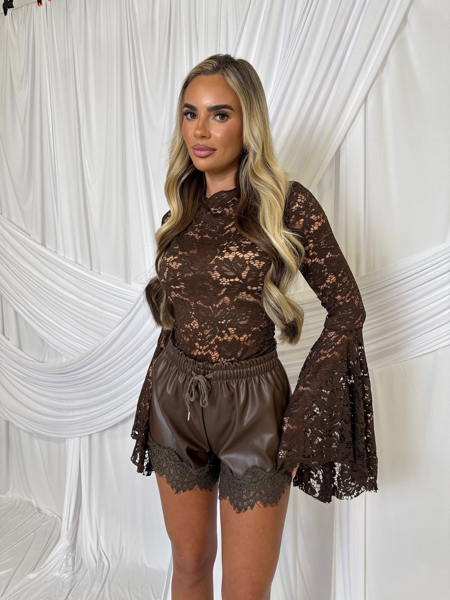 Leather lace shorts - brown