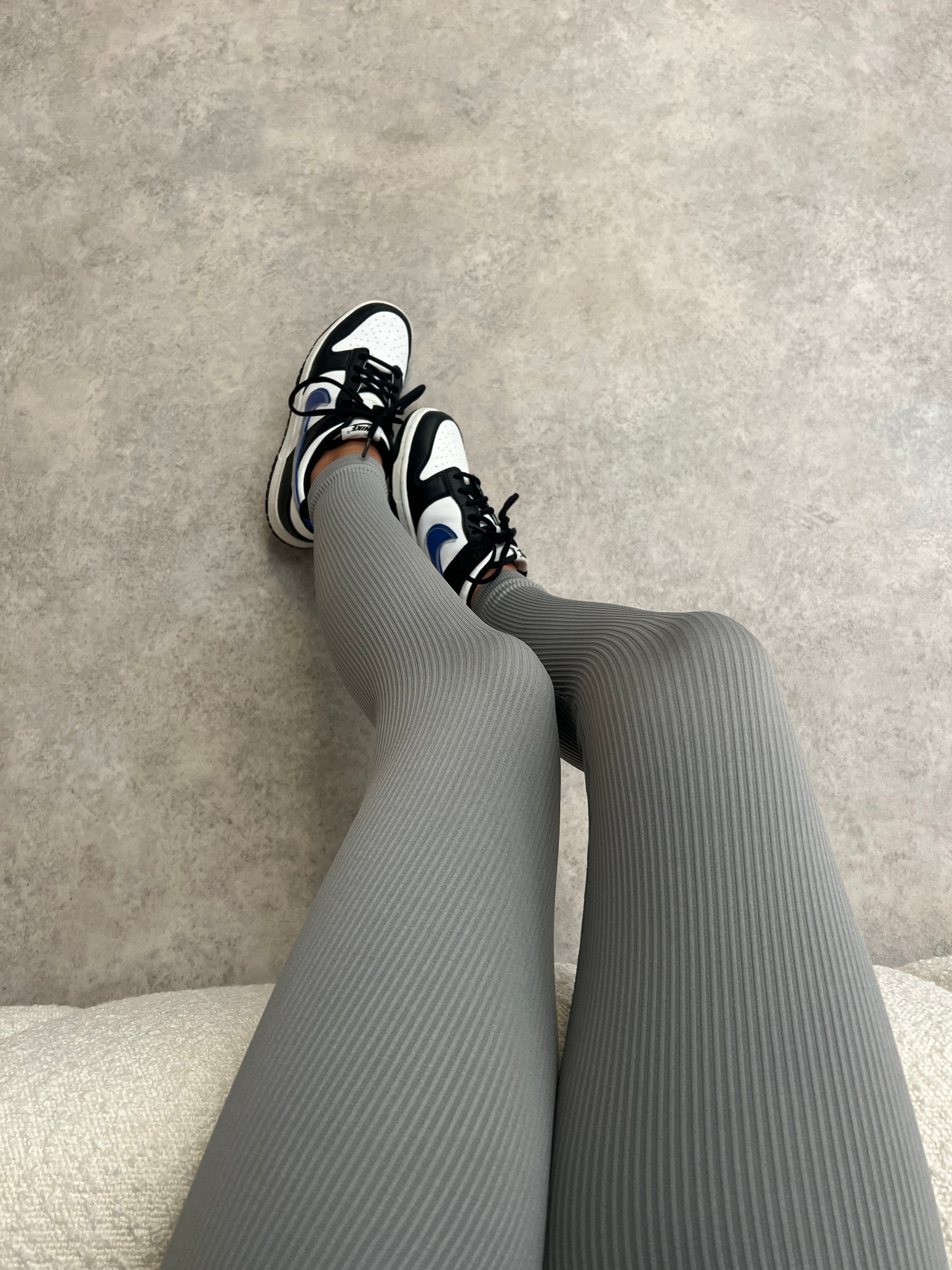 Ribbed leggings - light grey