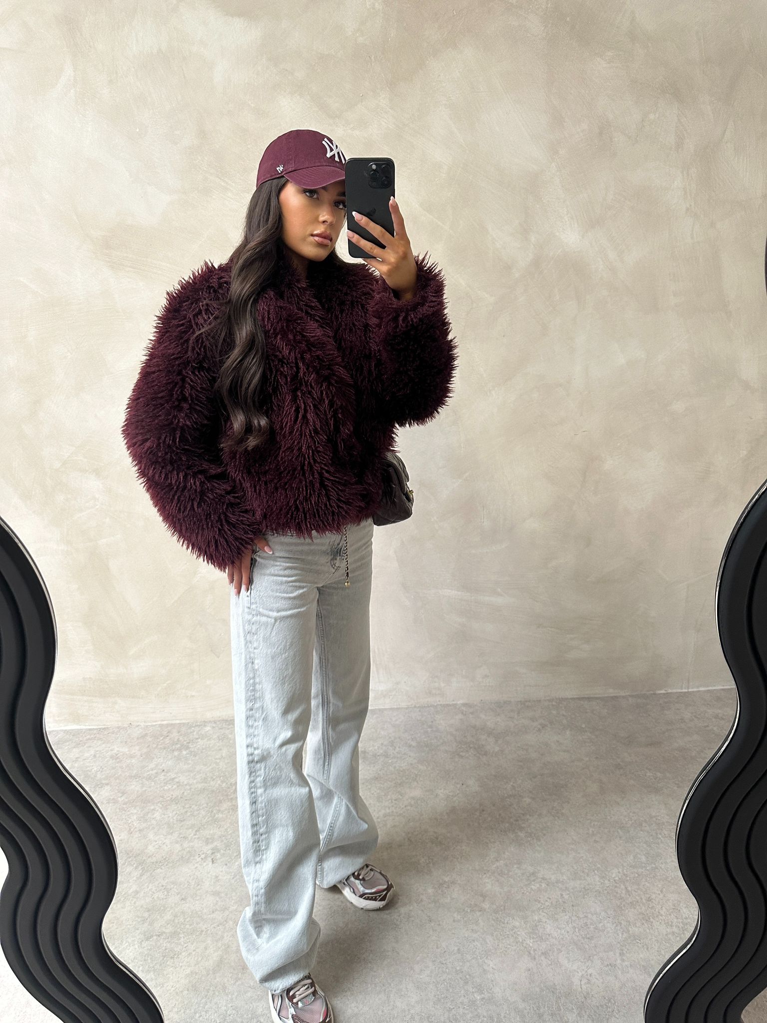 Short Fluffy Fur jacket - Burgundy