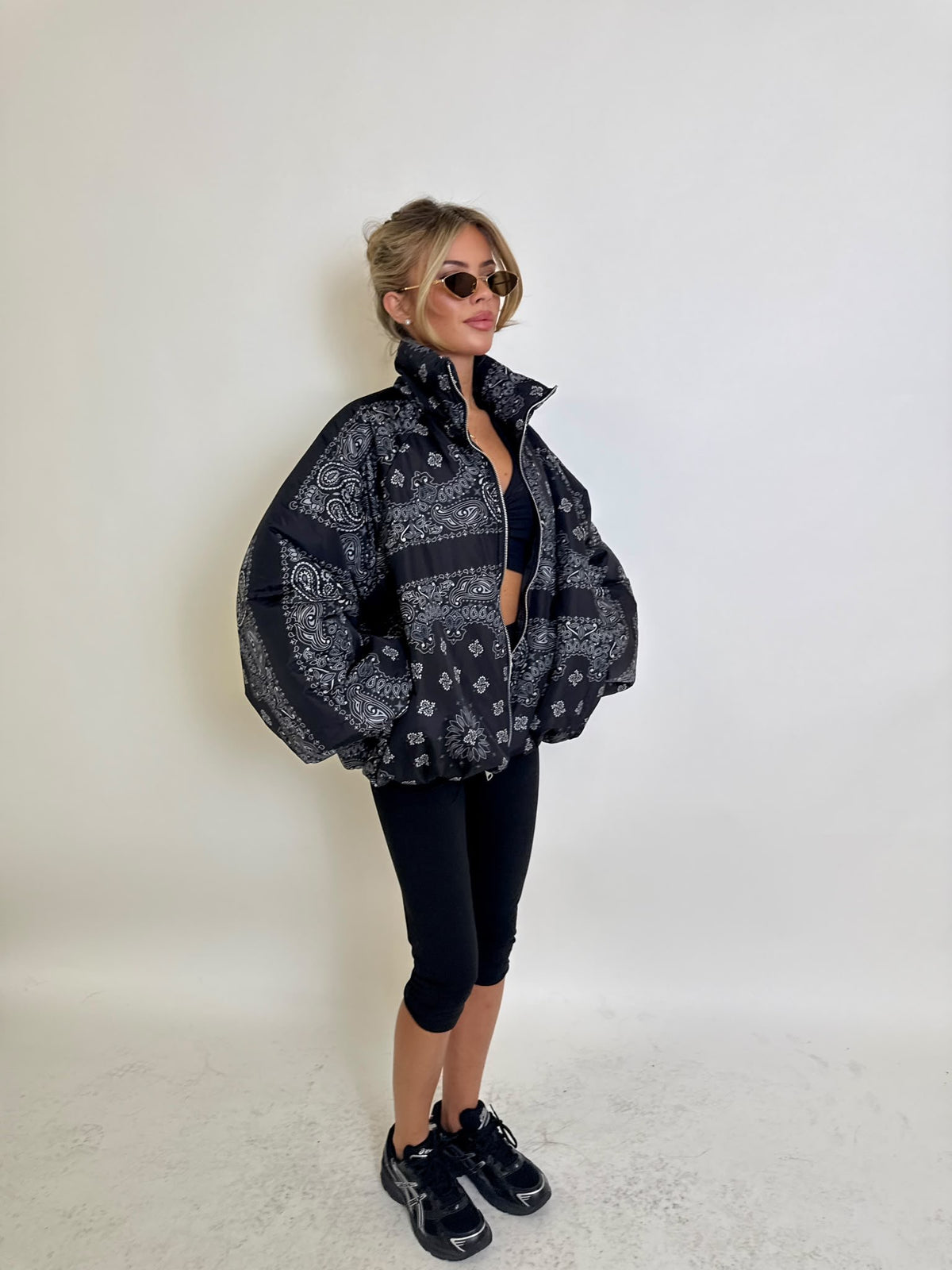 Bandana puffa jacket - black