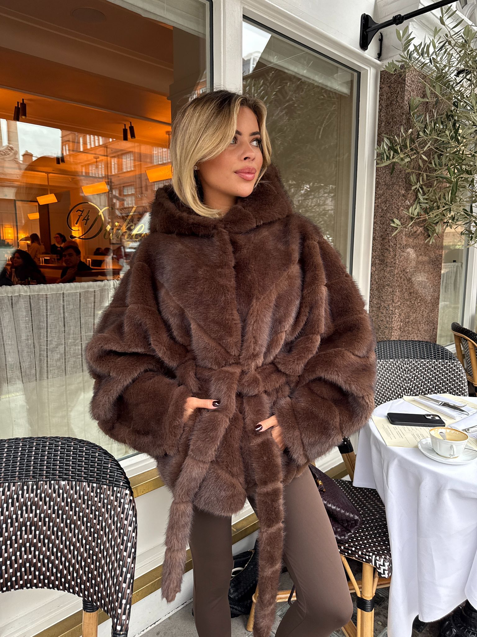 Luxury belt Faux Fur Coat - chocolate
