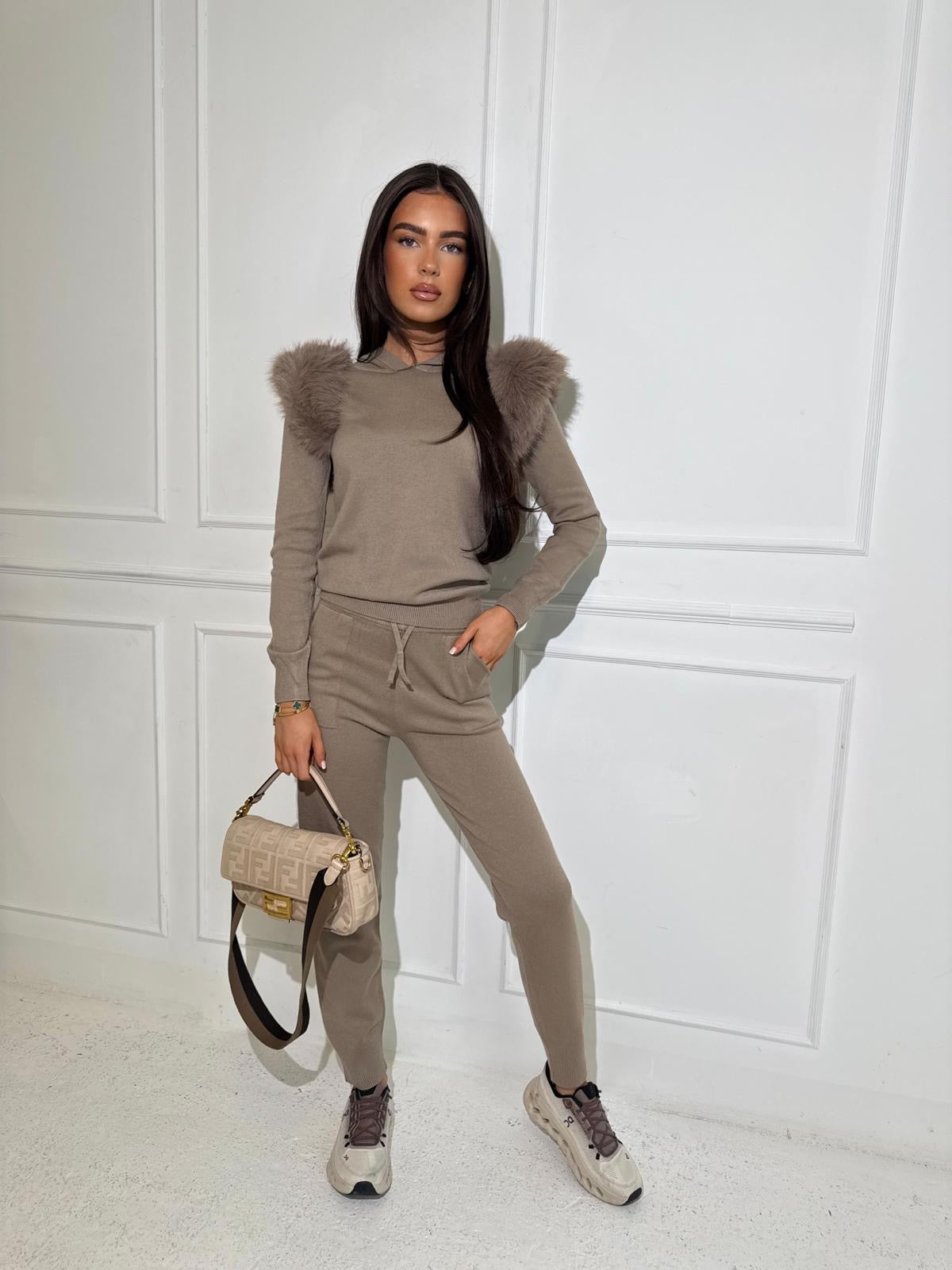 Fur knit tracksuit - beige
