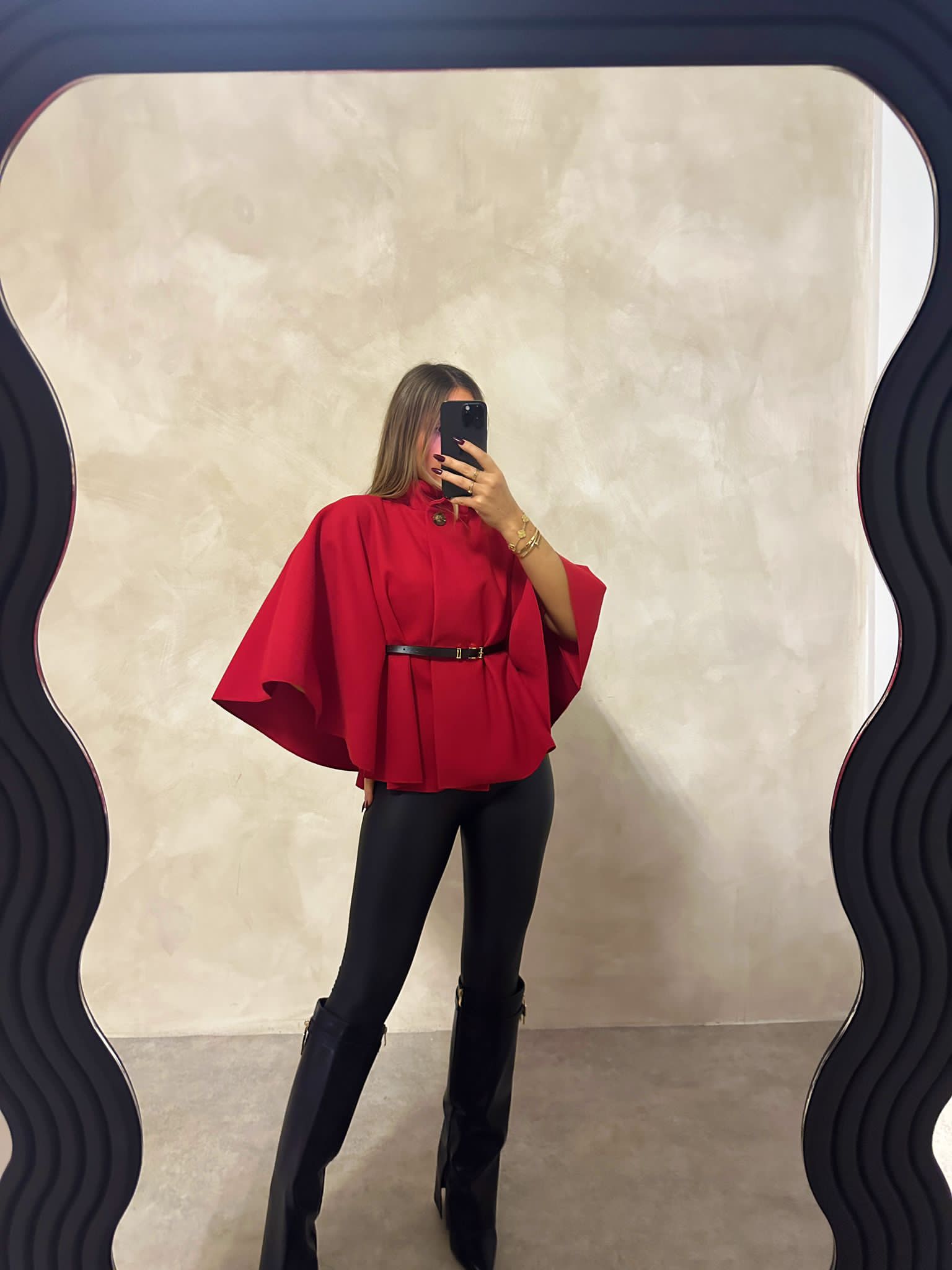 Belted cape -red