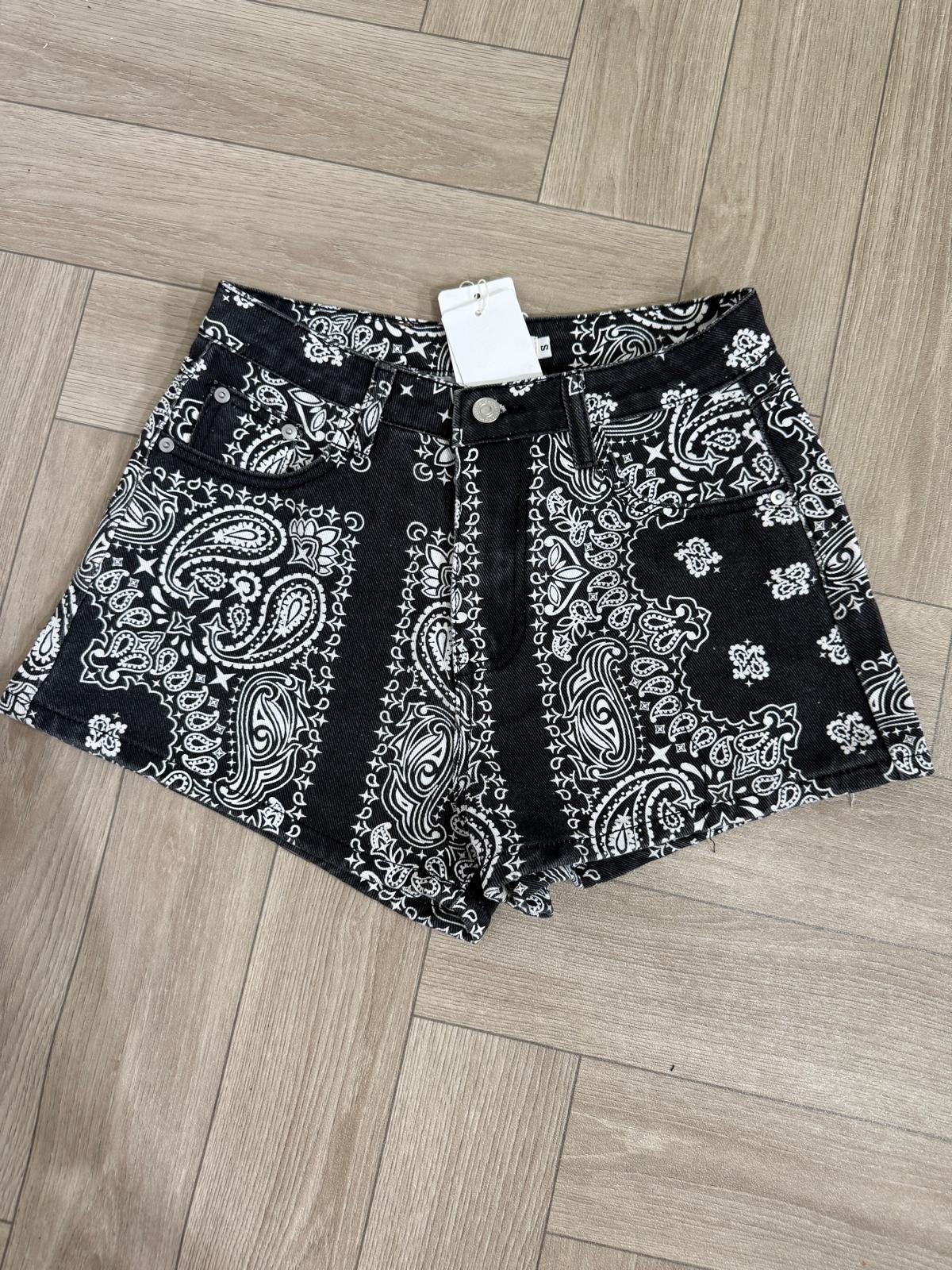 Pattern denim shorts - black