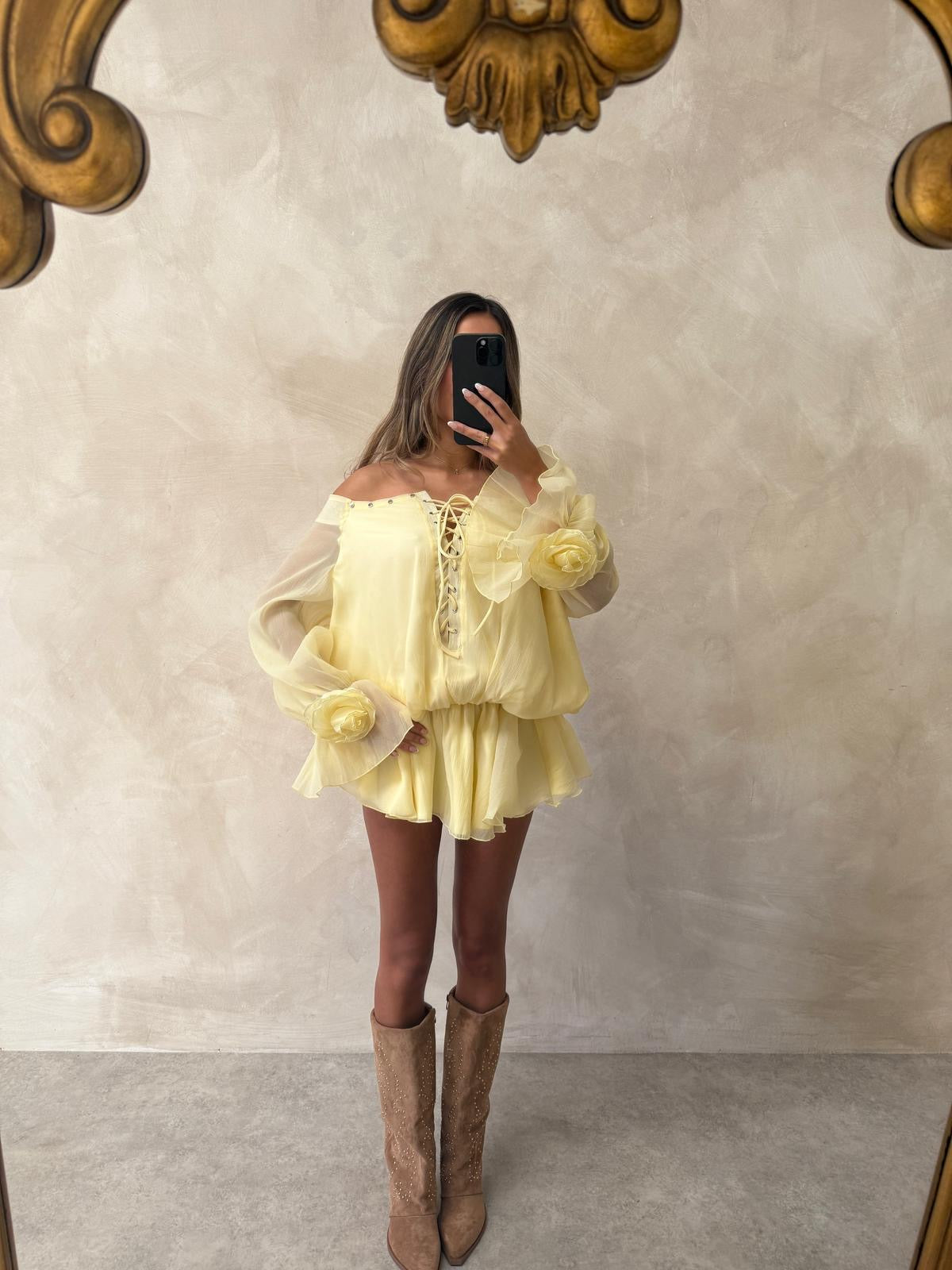 Off shoulder flower dress - yellow