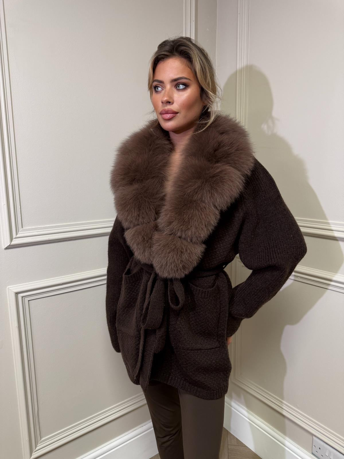 Long luxury fur collar cardigan - chocolate