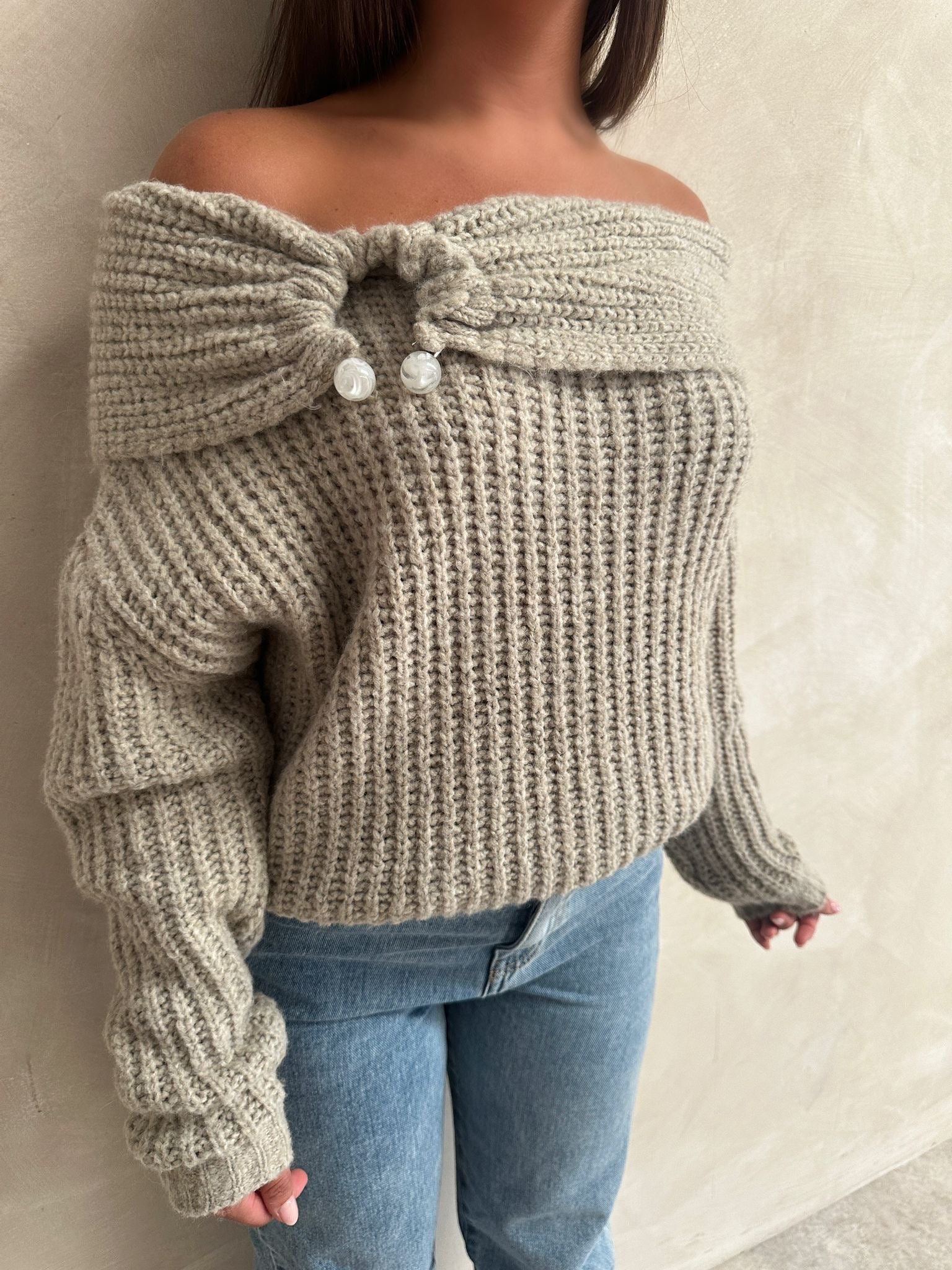 Off shoulder knit jumper - oatmeal