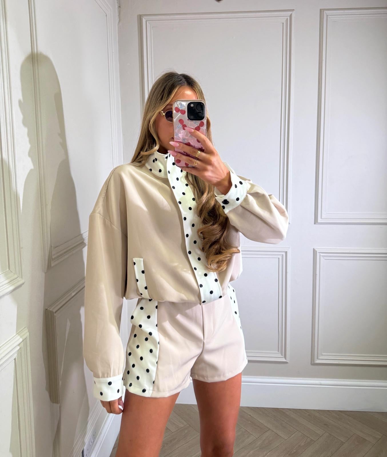Short co-ord with dots - beige