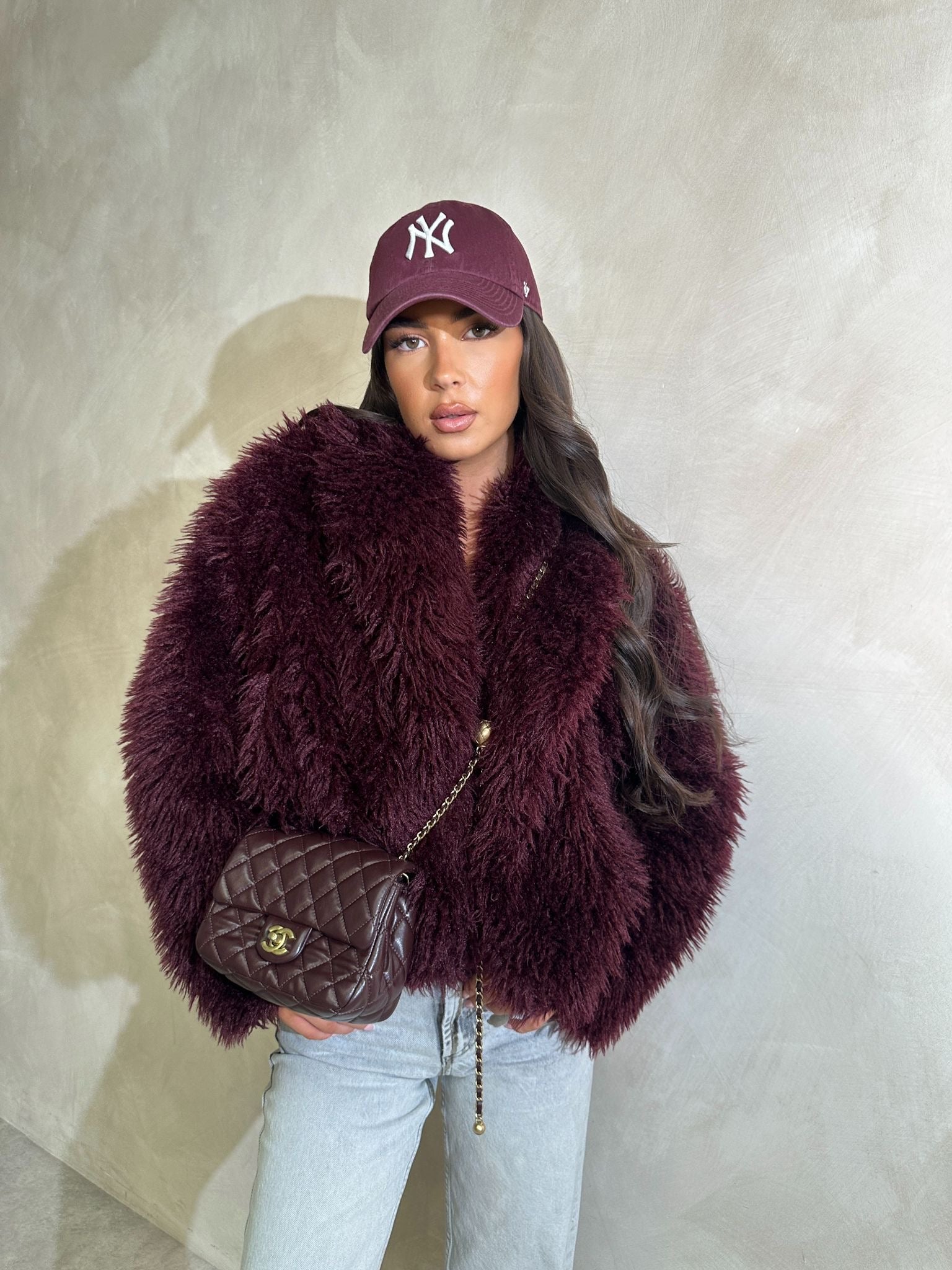 Short Fluffy Fur jacket - Burgundy