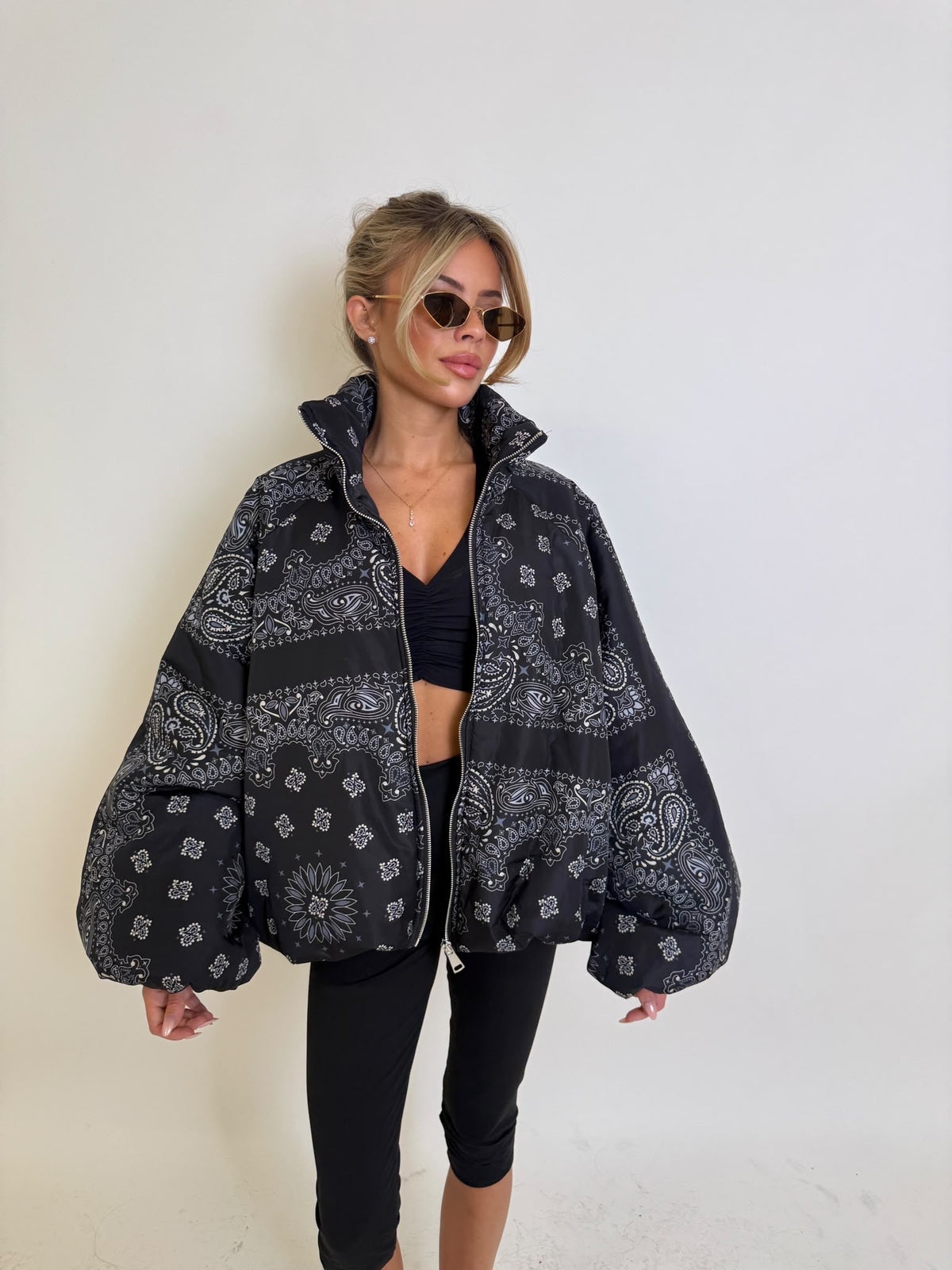 Bandana puffa jacket - black