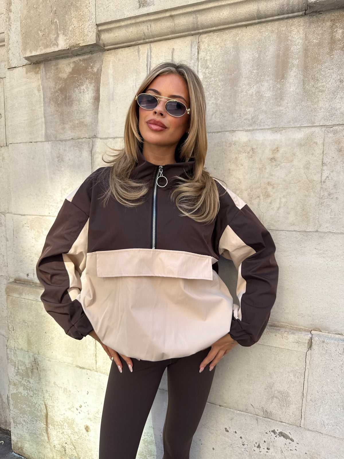 Quarter zip windbreaker - brown