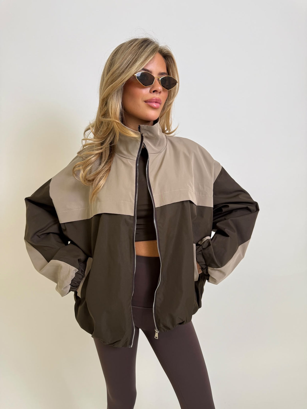 Full zip windbreaker - brown