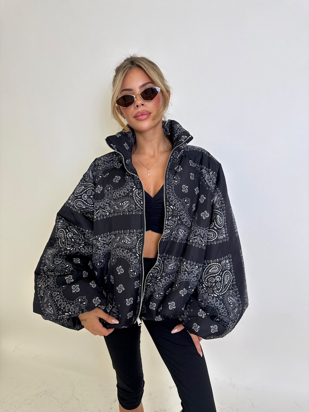 Bandana puffa jacket - black